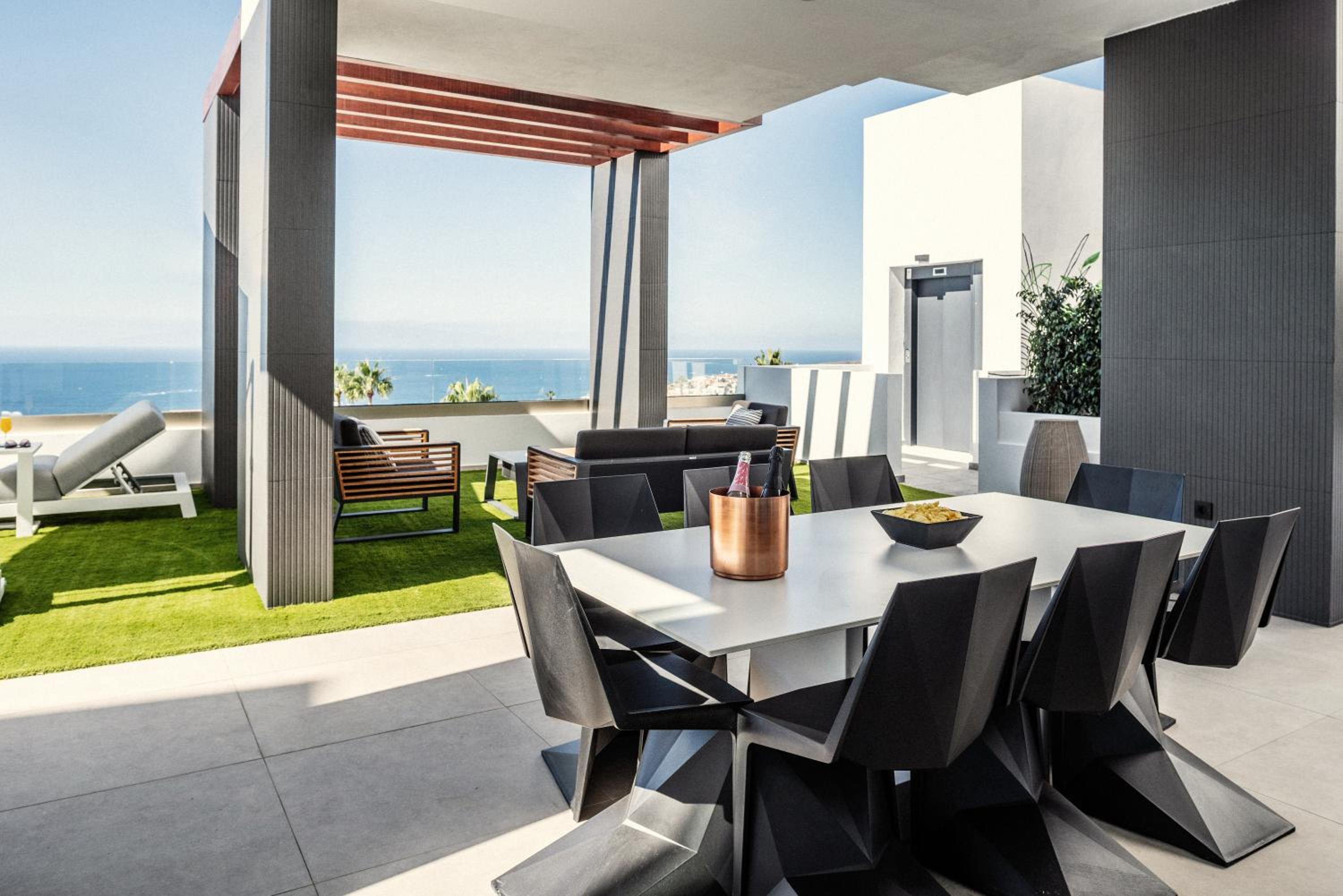 Three-Bedroom Villa photo 3