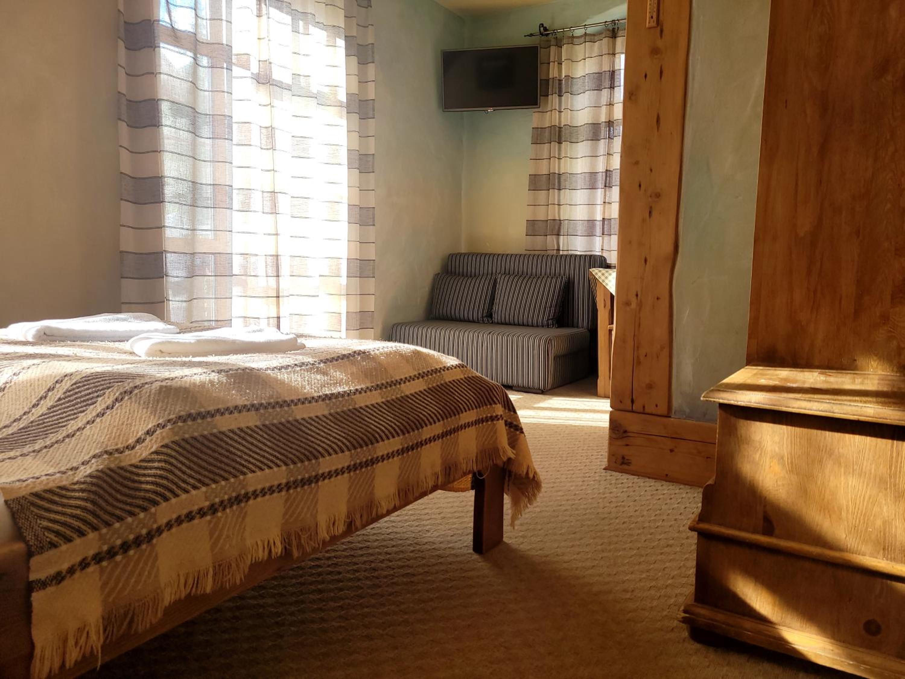 Triple Room with Balcony - Photo 5