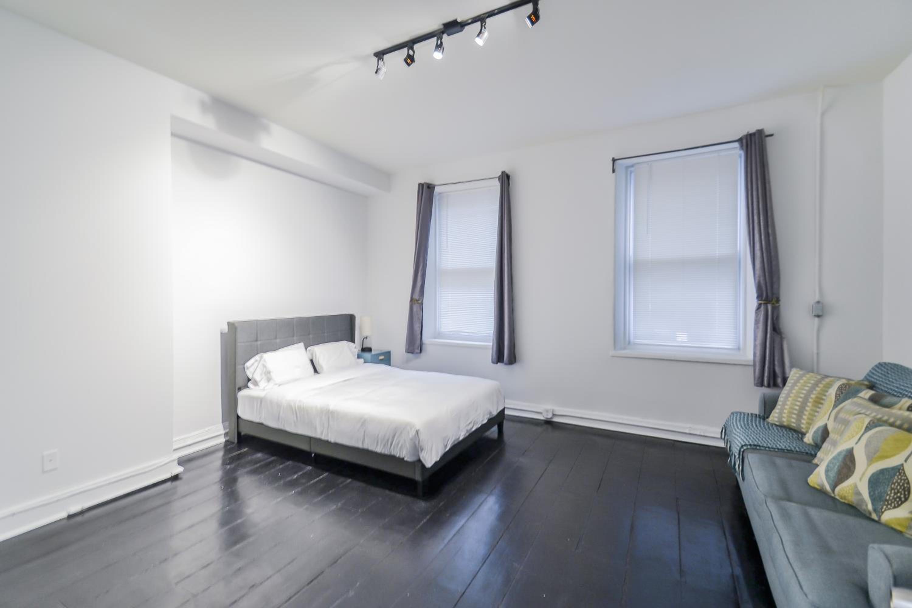 Apartment - Photo 83