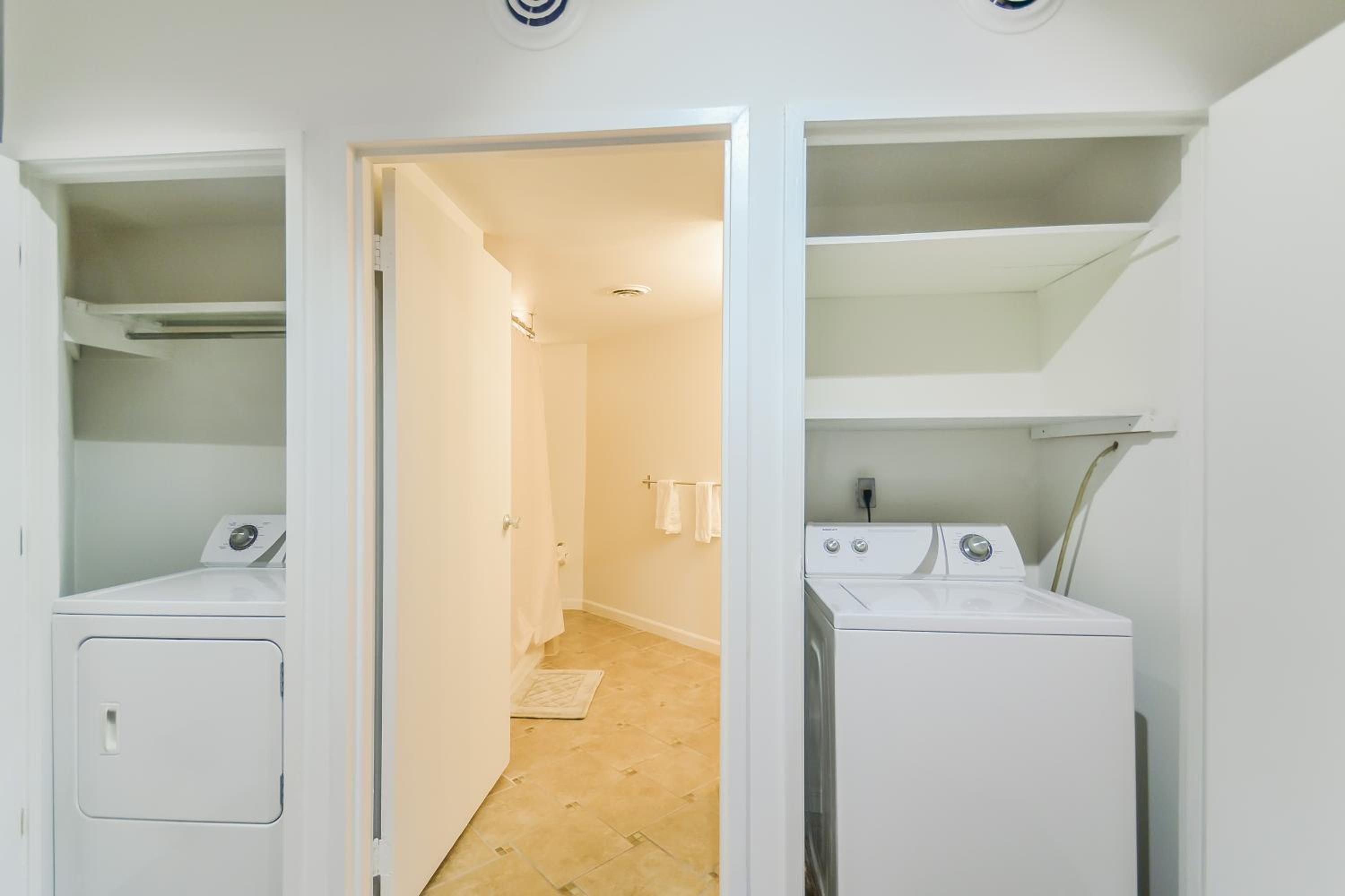 Two-Bedroom Apartment - Photo 5