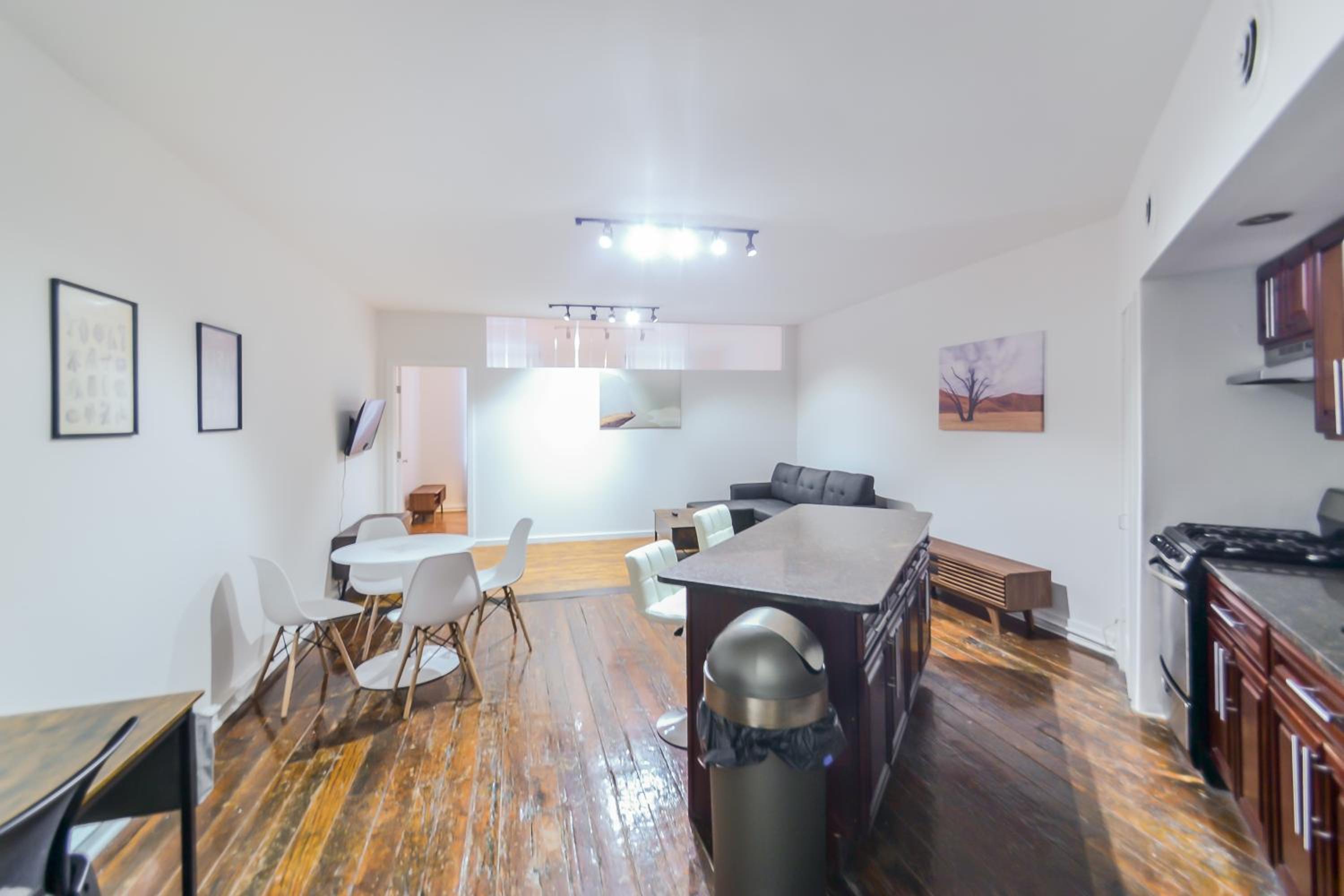 Two-Bedroom Apartment - Photo 1