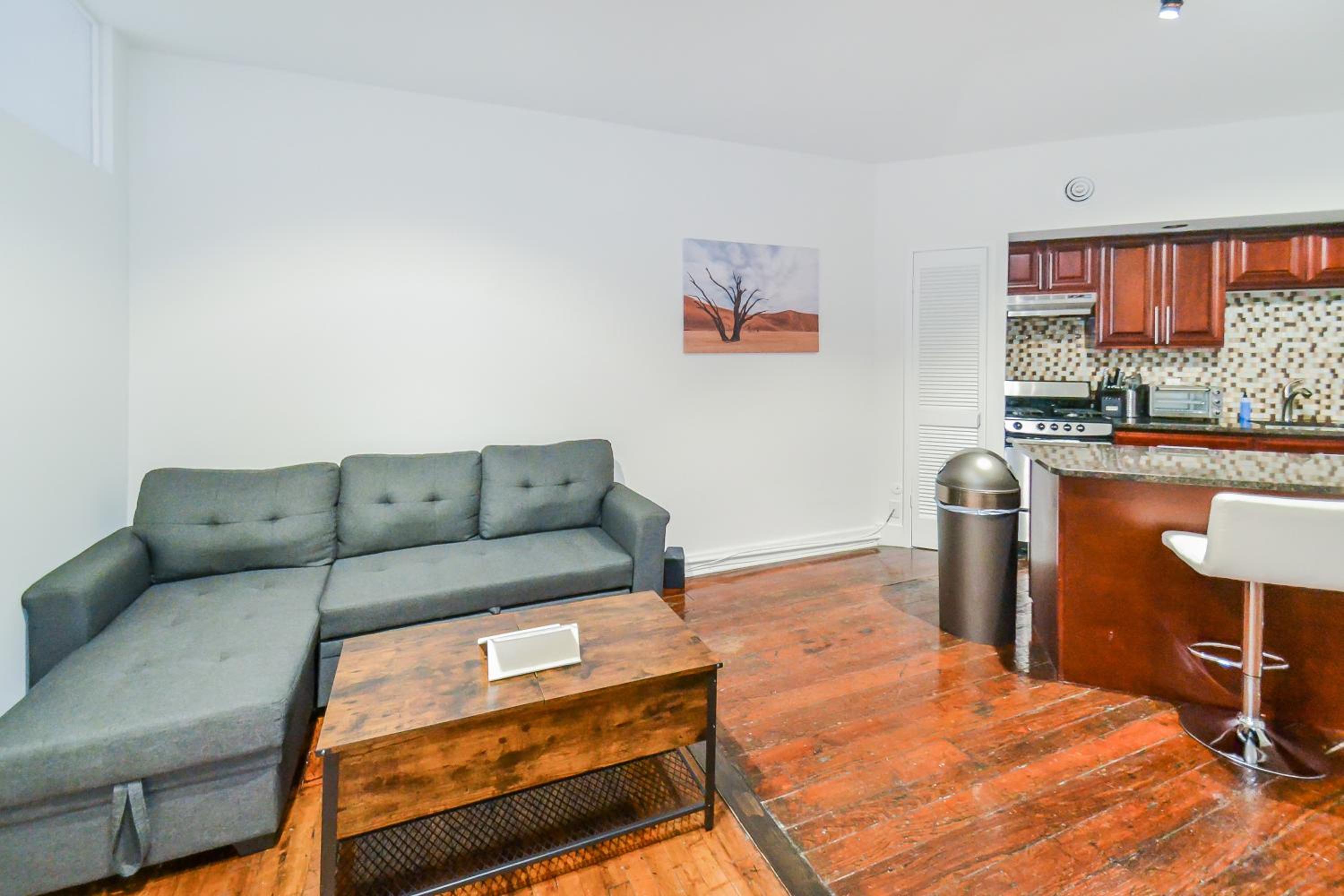 Two-Bedroom Apartment - Photo 3