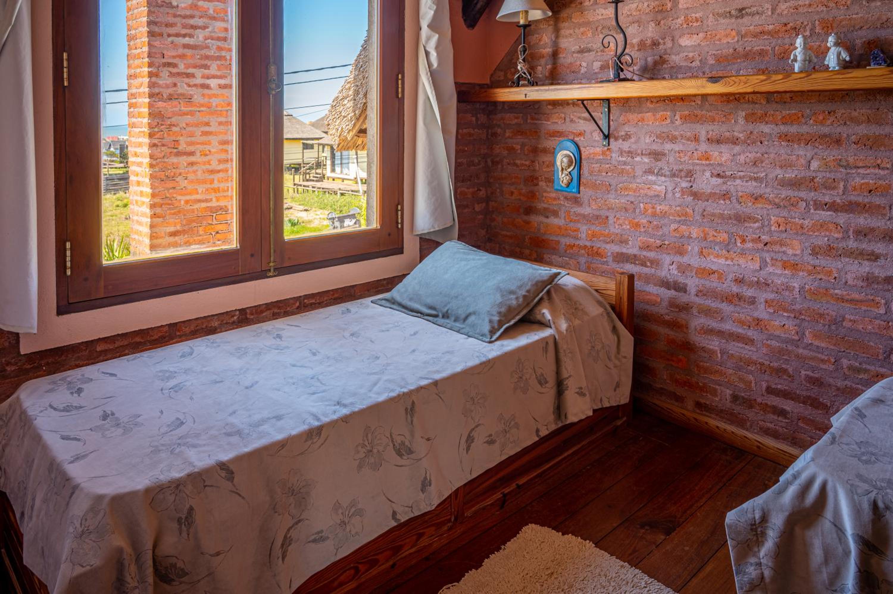 Three-Bedroom House photo 2