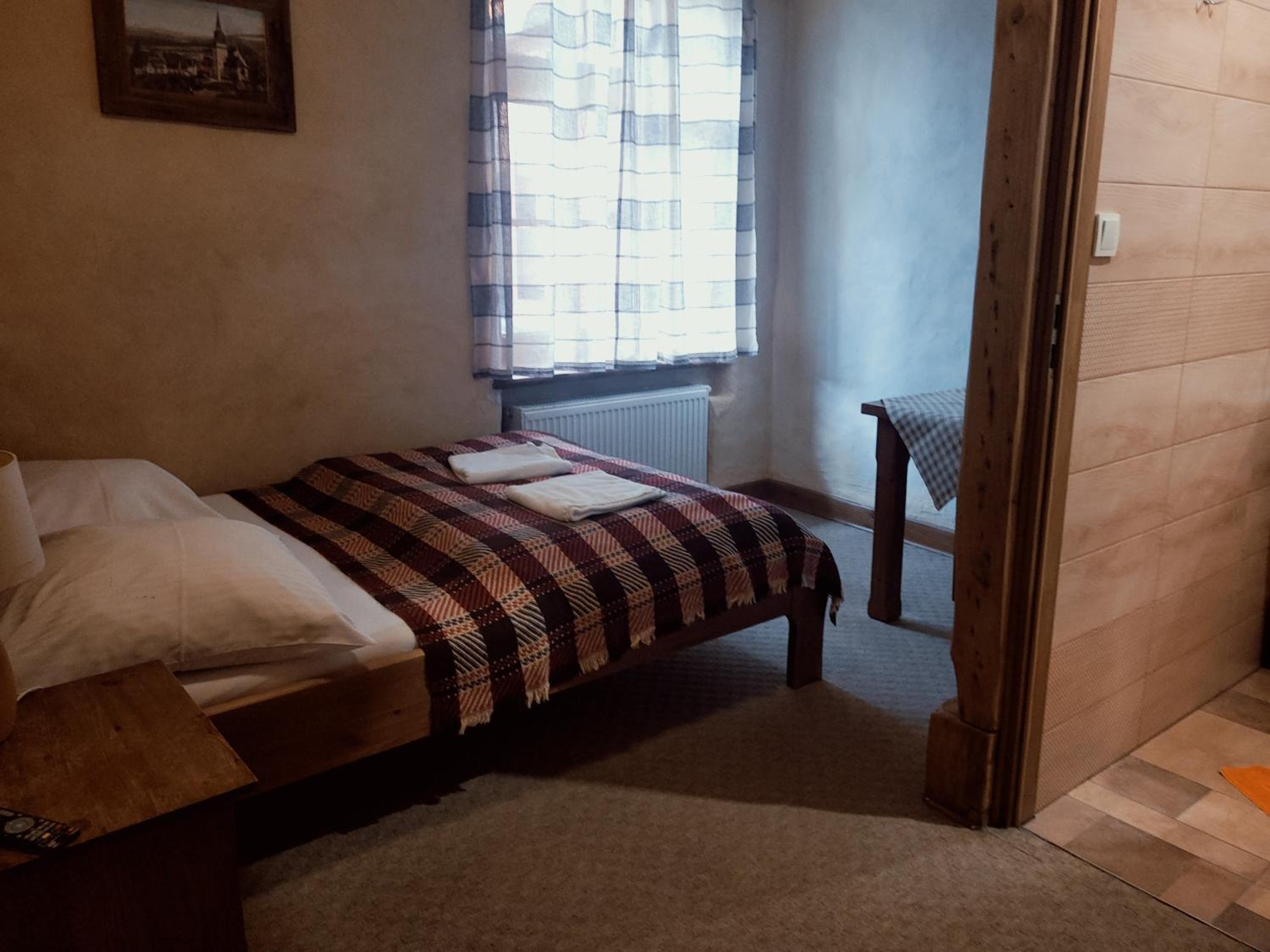 Double Room - Photo 4