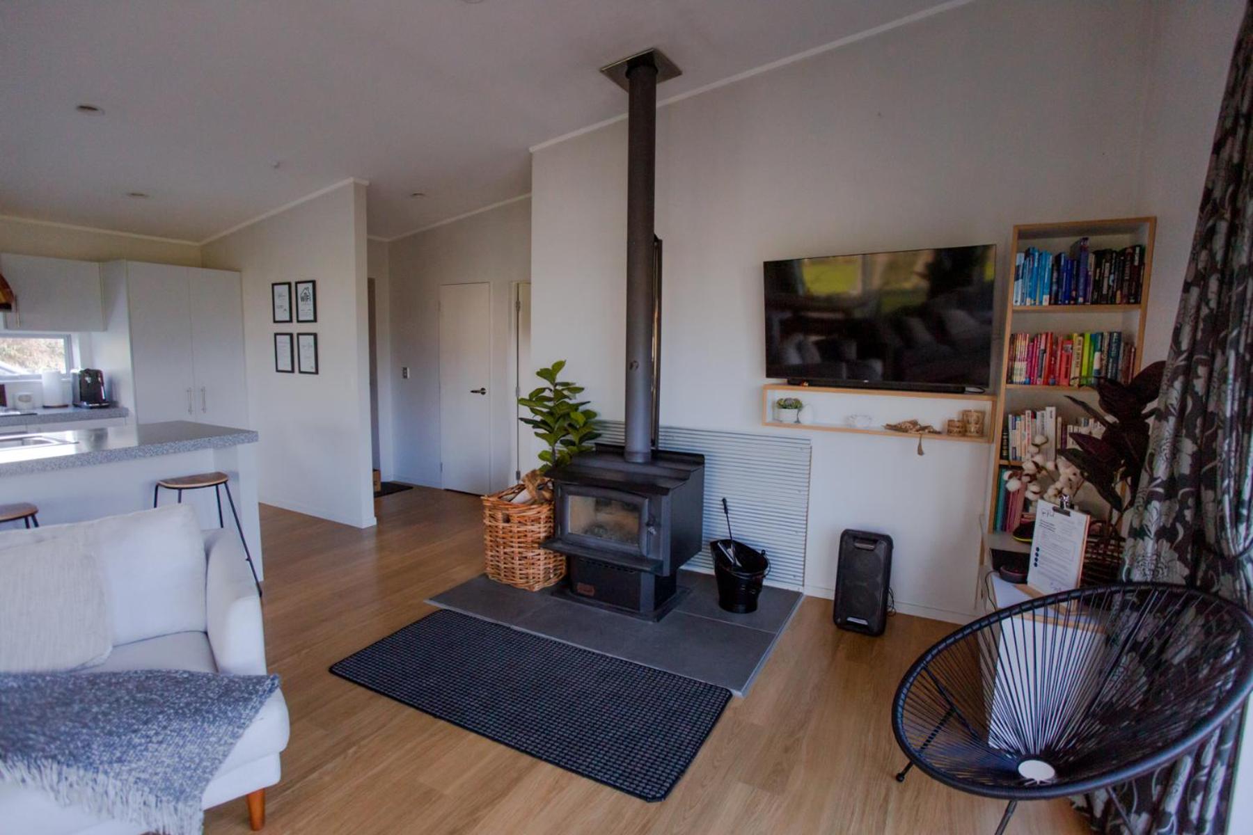 Three-Bedroom House - Photo 12