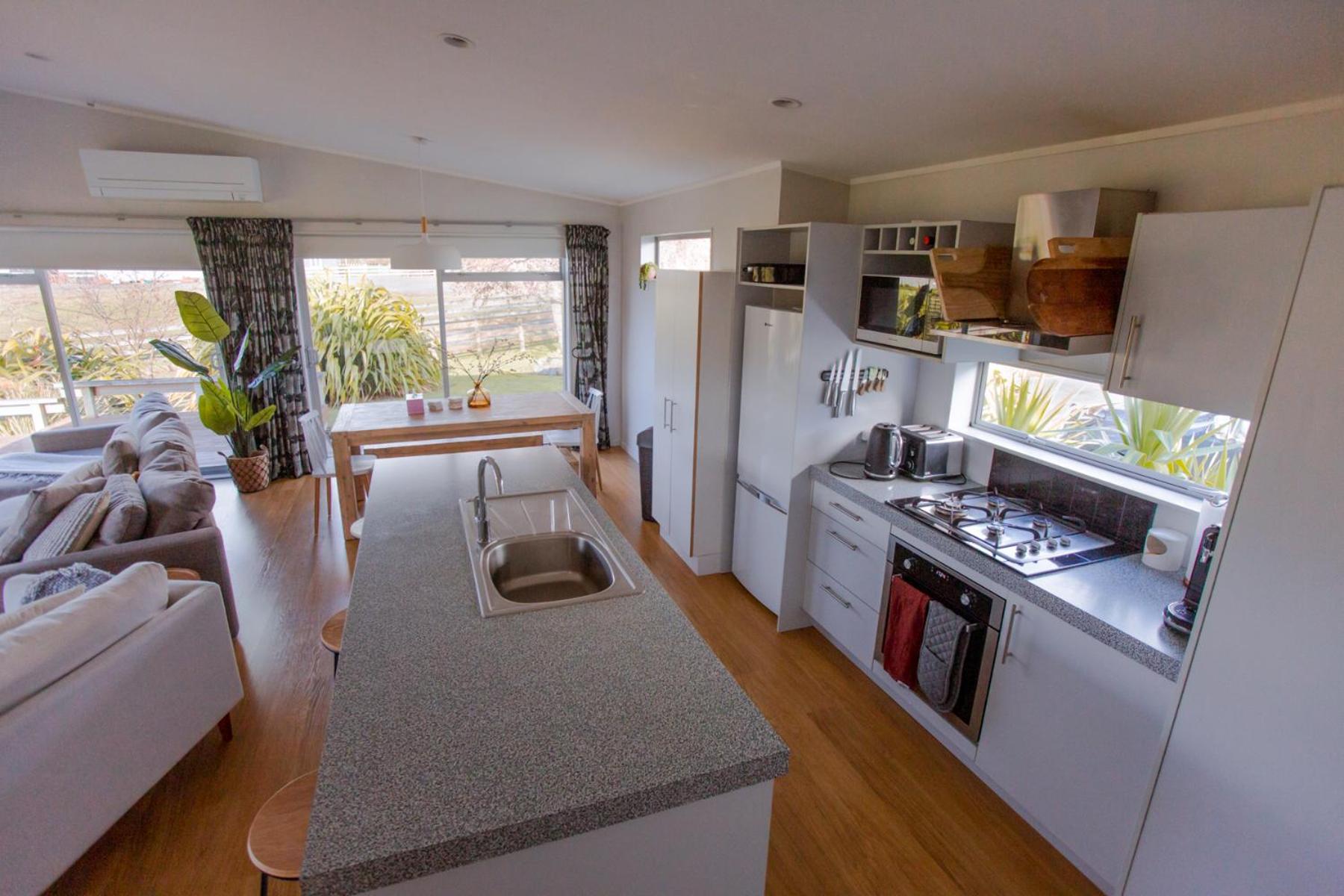 Three-Bedroom House - Photo 9