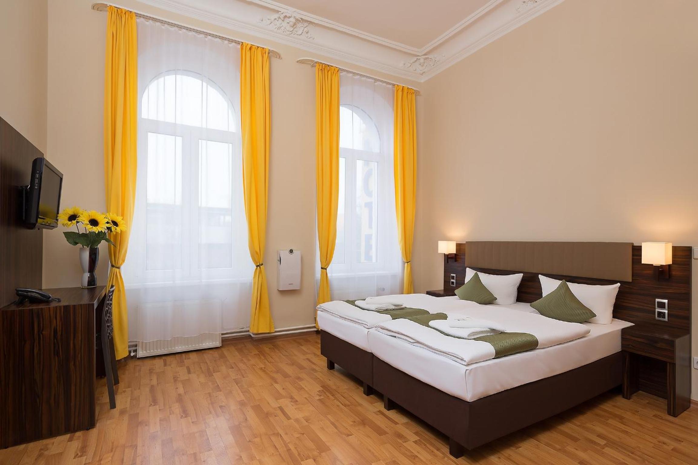 Double or Twin Room photo 1