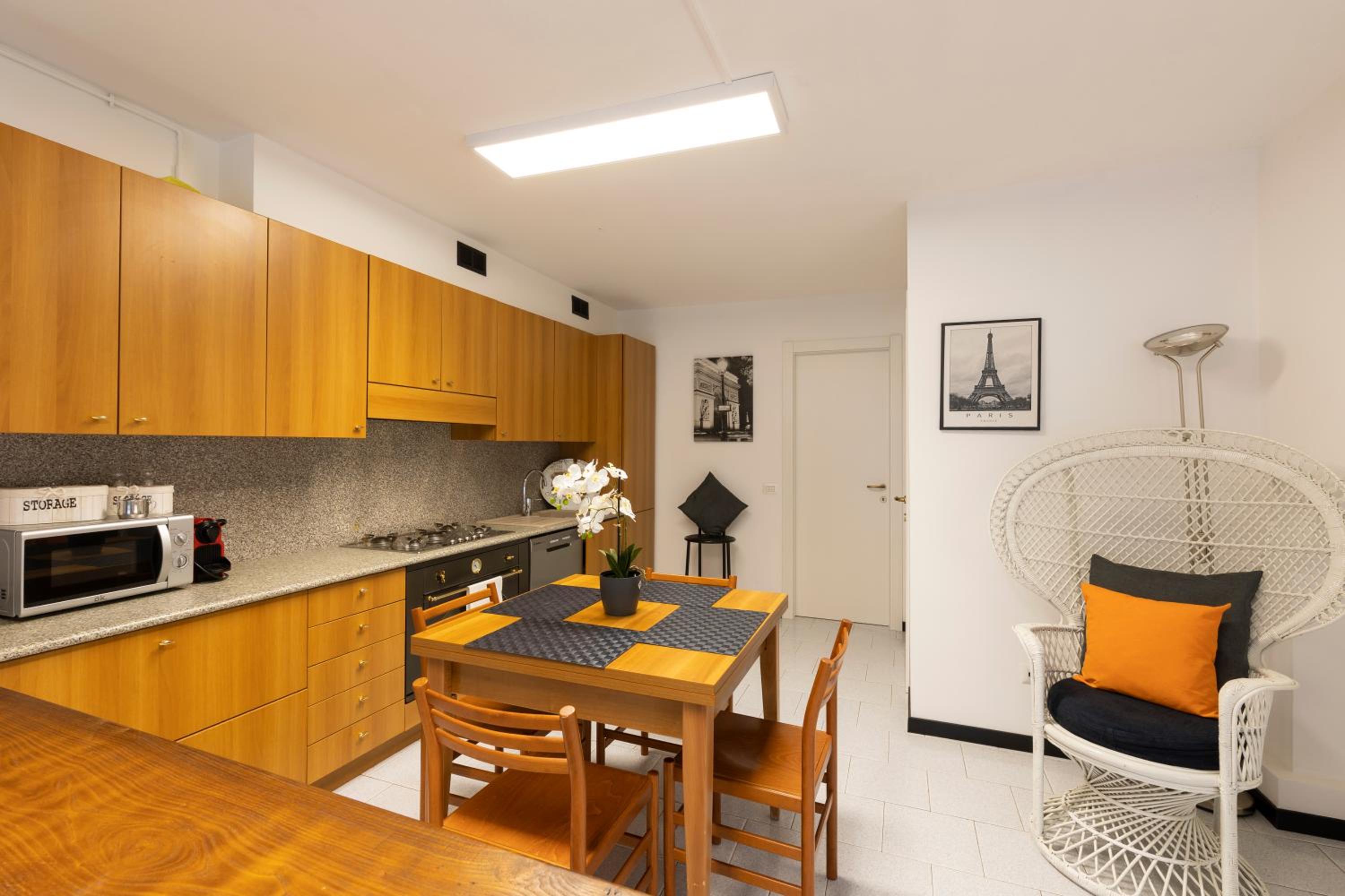 One-Bedroom Apartment - Photo 9