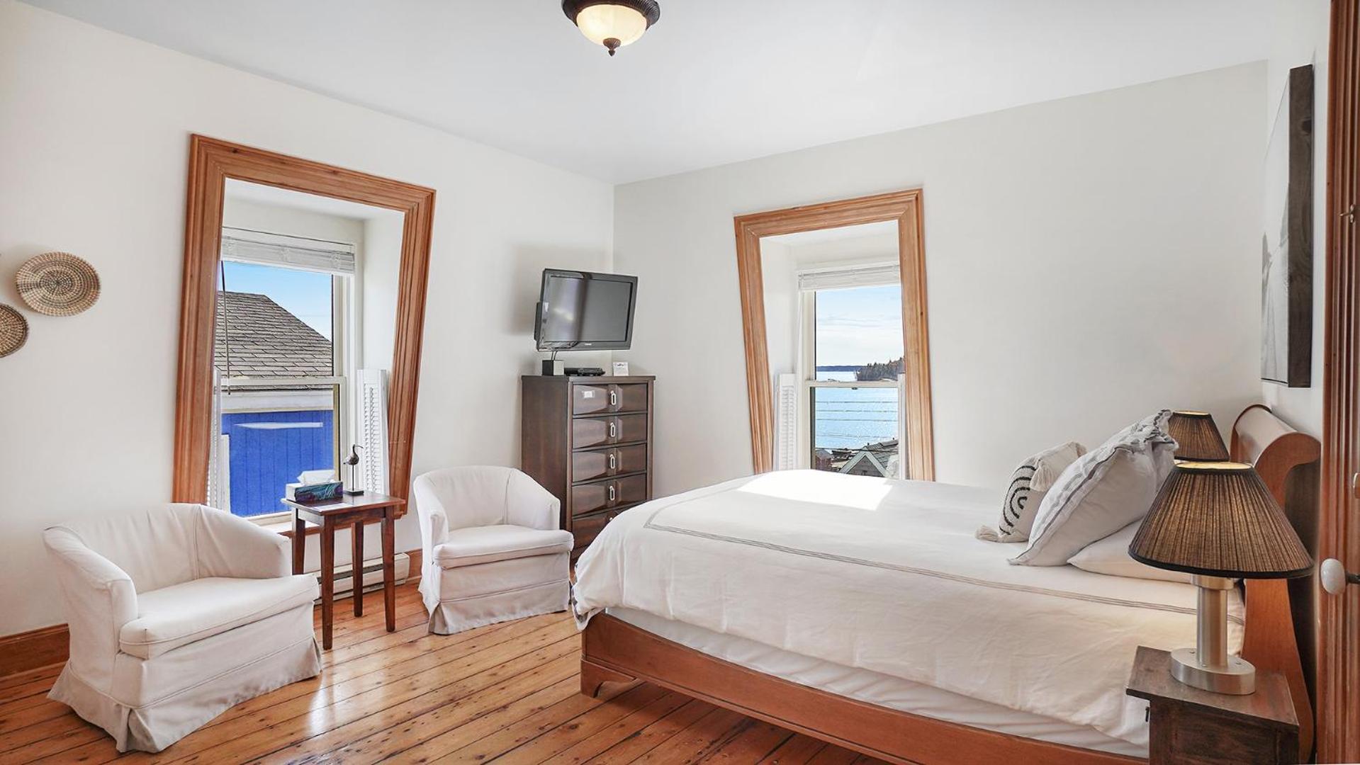 Superior Queen Room with Sea View - Top Floor