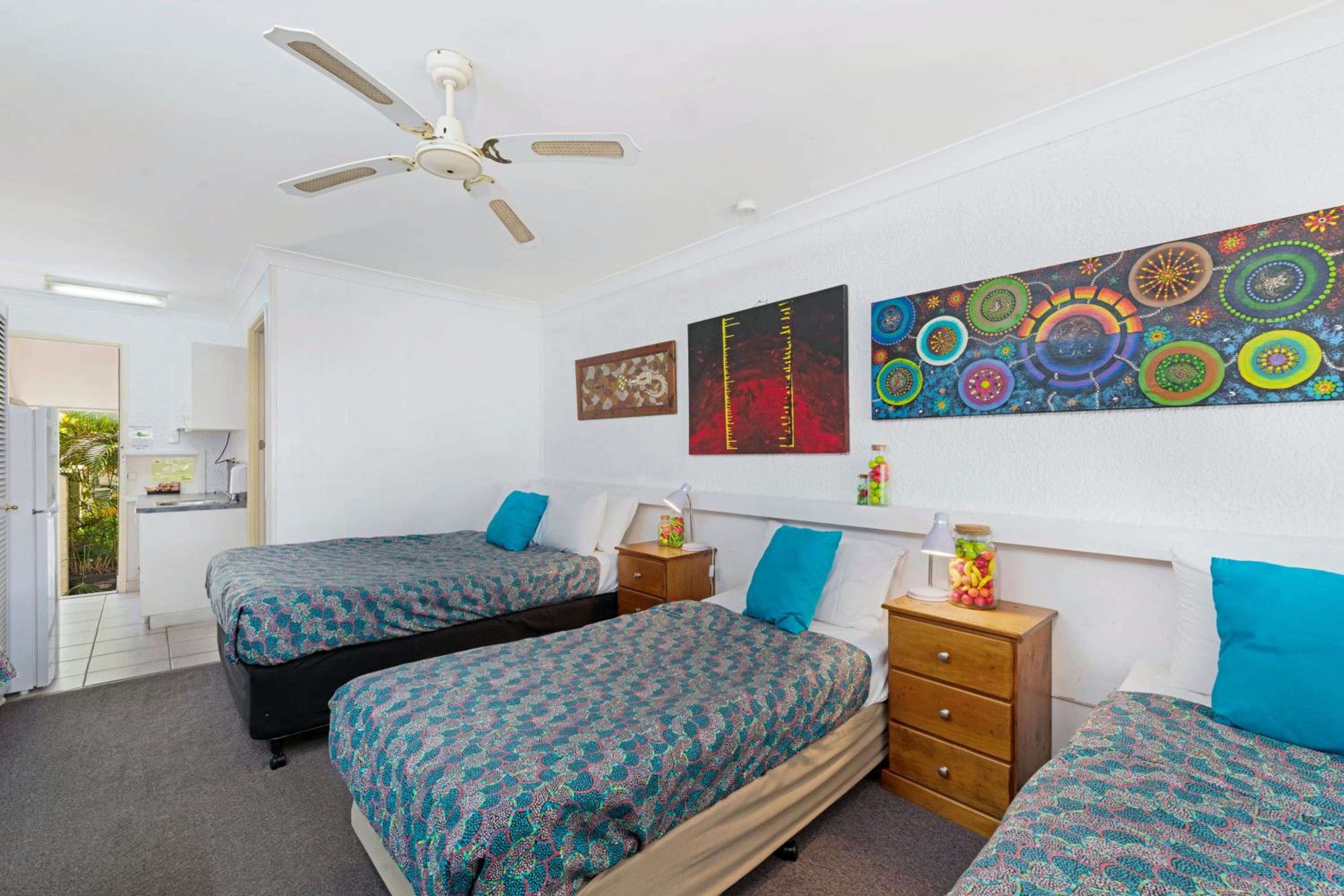 Deluxe Queen Room With Two Queen Beds photo 2