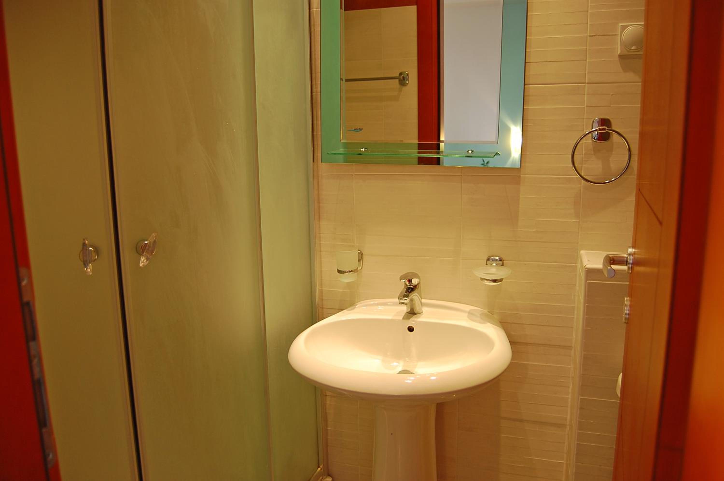 Studio Apartment photo 2