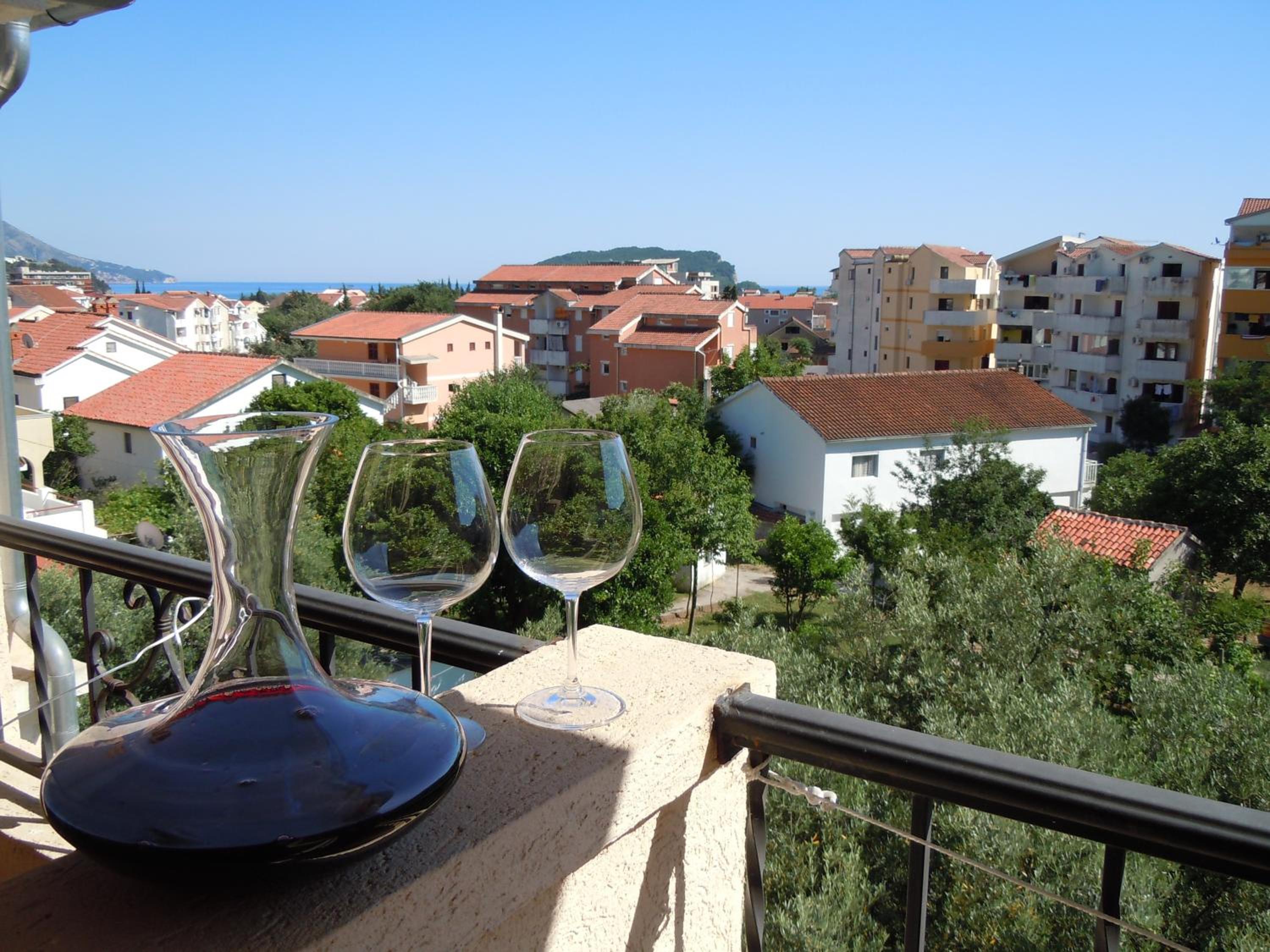 Studio Apartment with Sea View photo 3