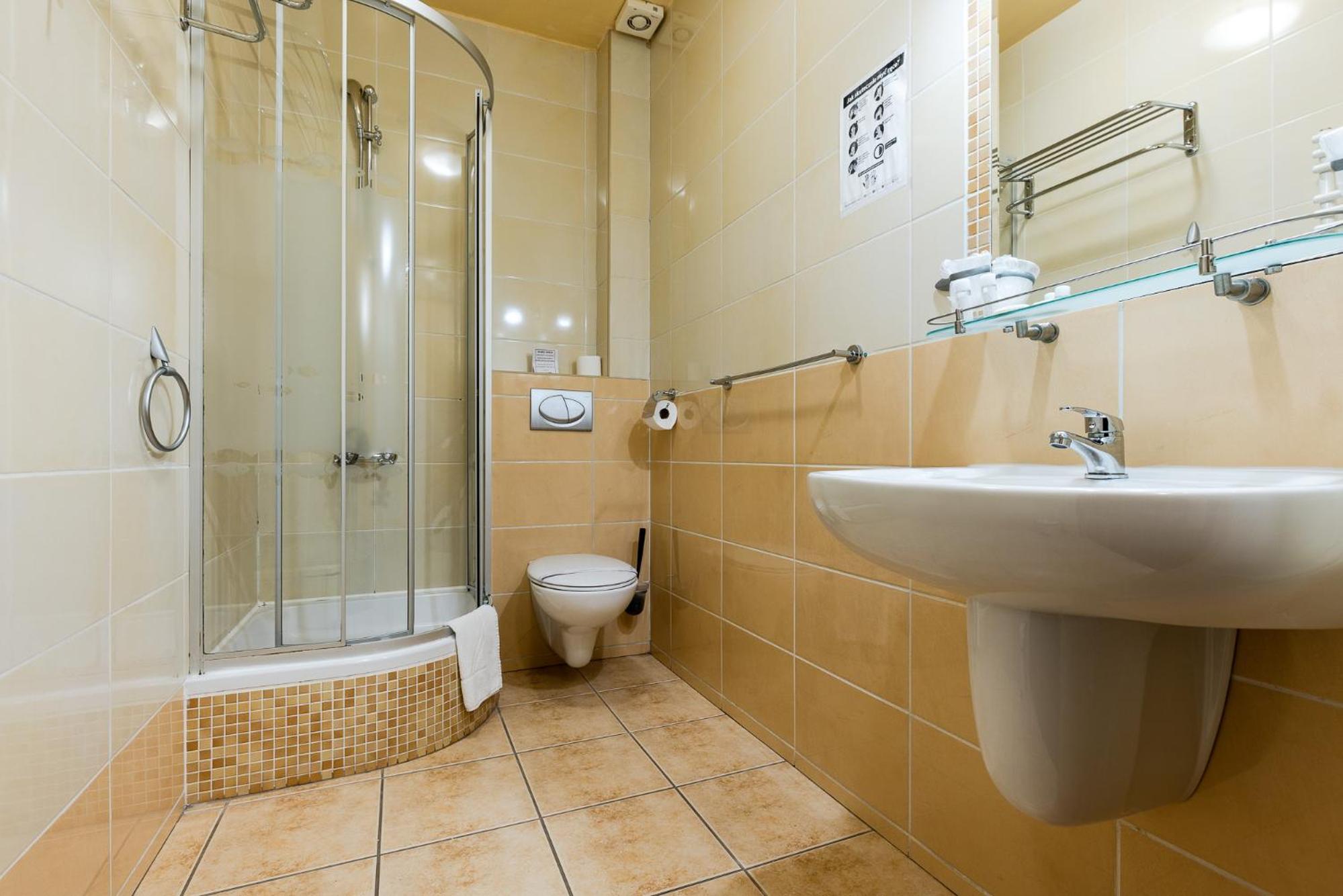 Standard Triple Room photo 2