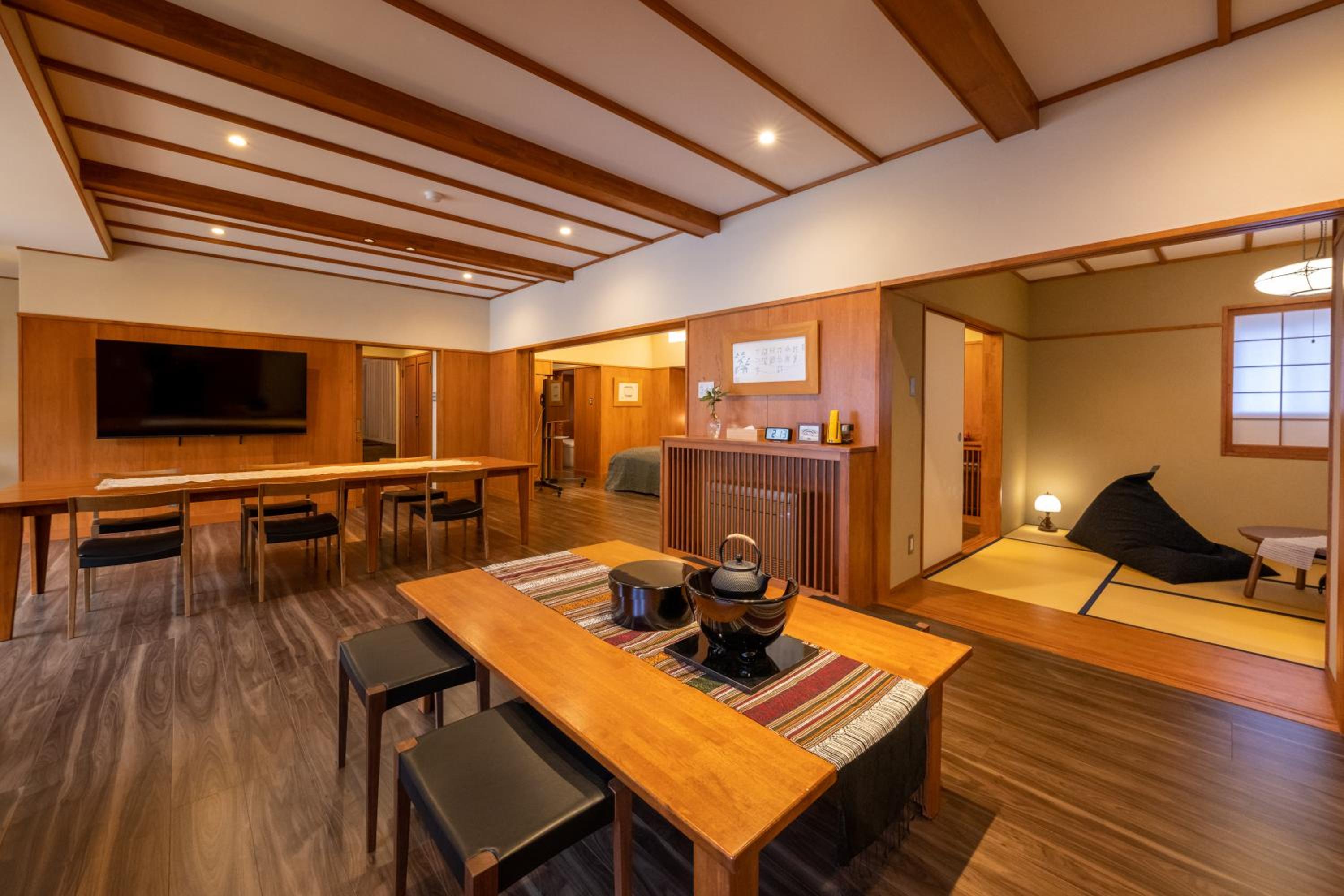 Deluxe Suite with Private Hot Spring - "Shinraku 501"