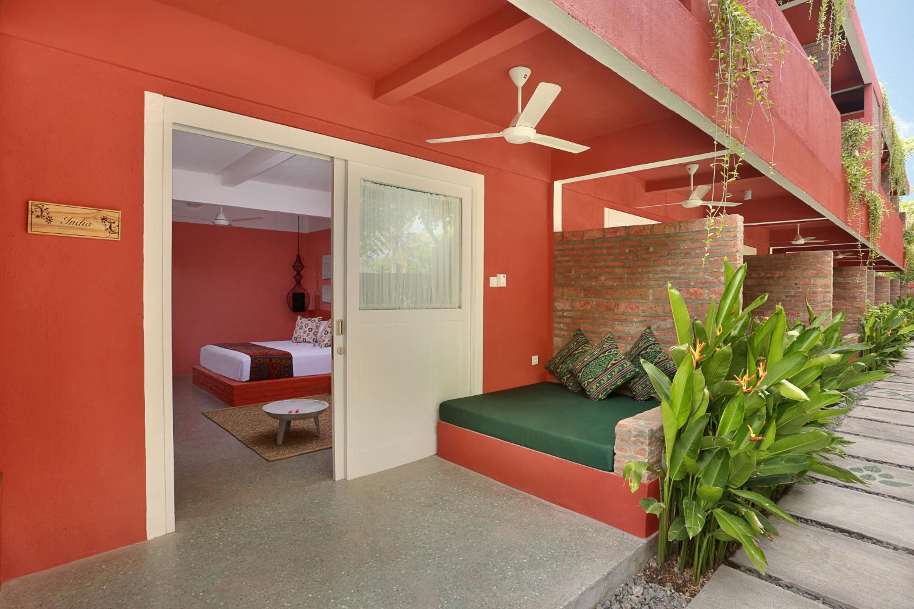 Grande Room Free Bike & One time 60-Minute Body Massage photo 3