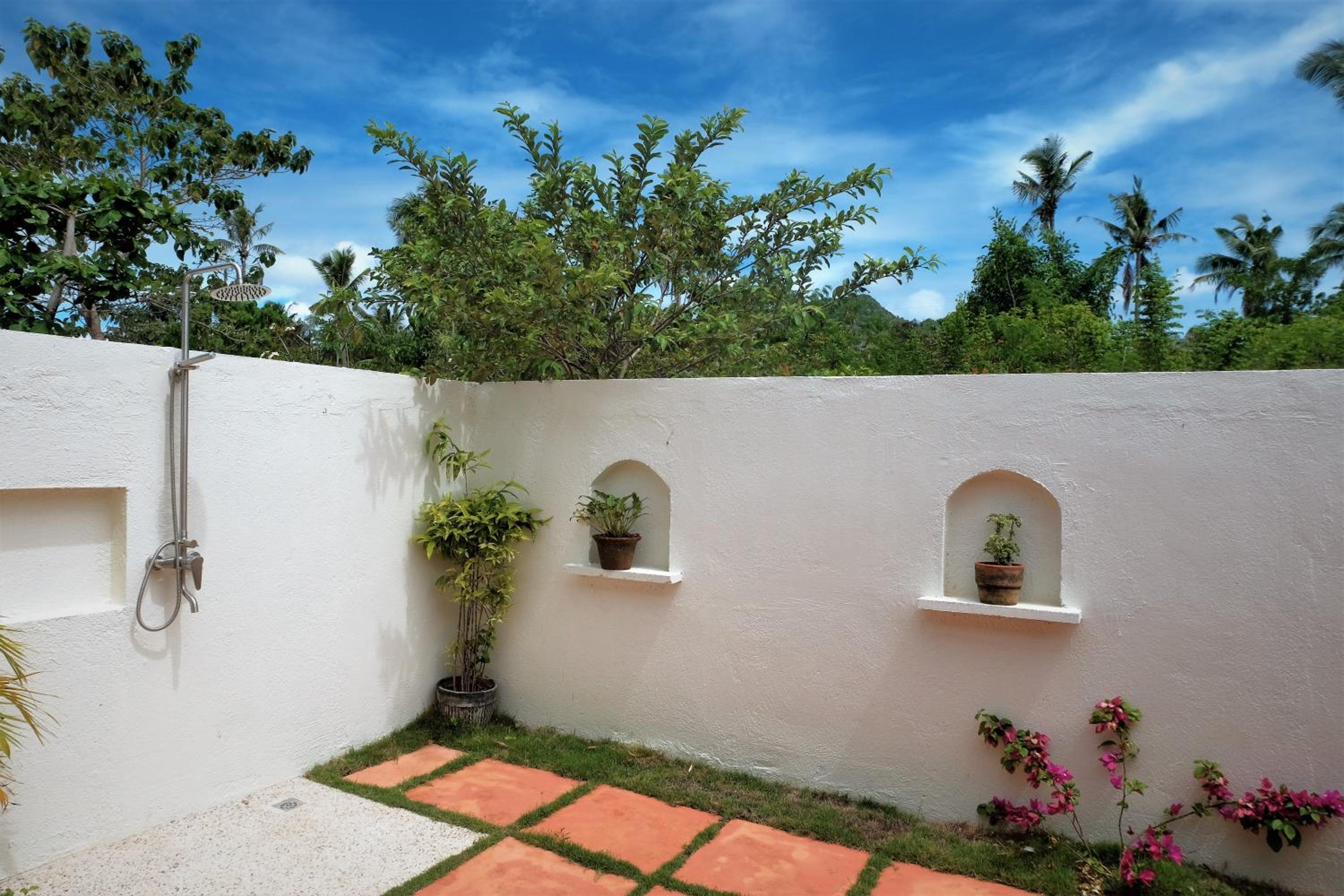 Deluxe Bungalow with Sea View photo 2
