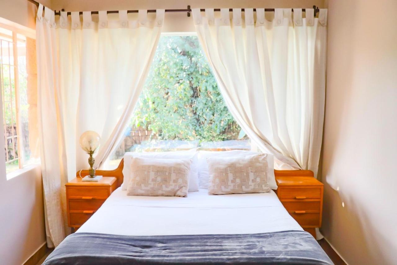 Budget Double Room - Photo 4