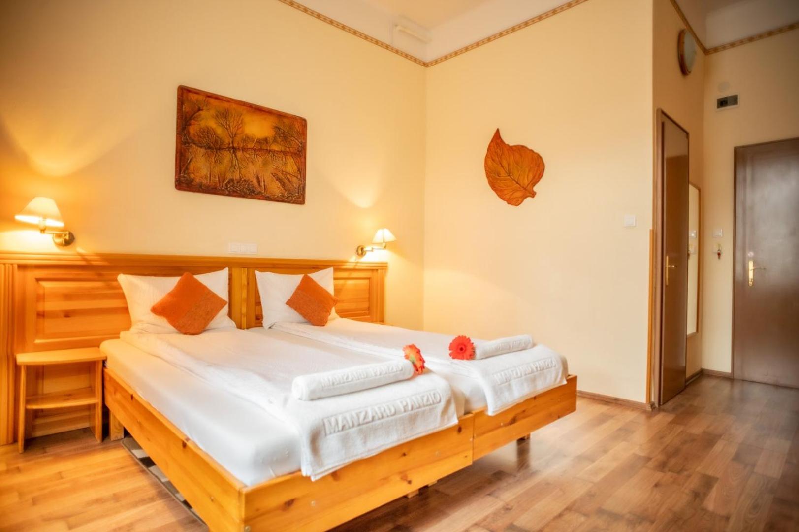 Double or Twin Room - Photo 1