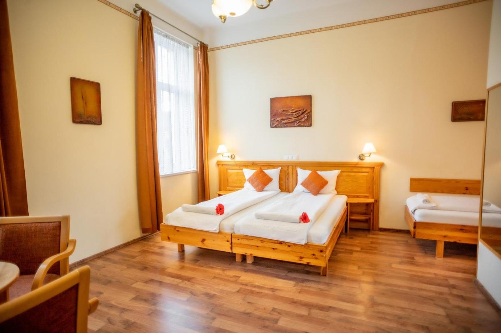 Triple Room - Photo 1