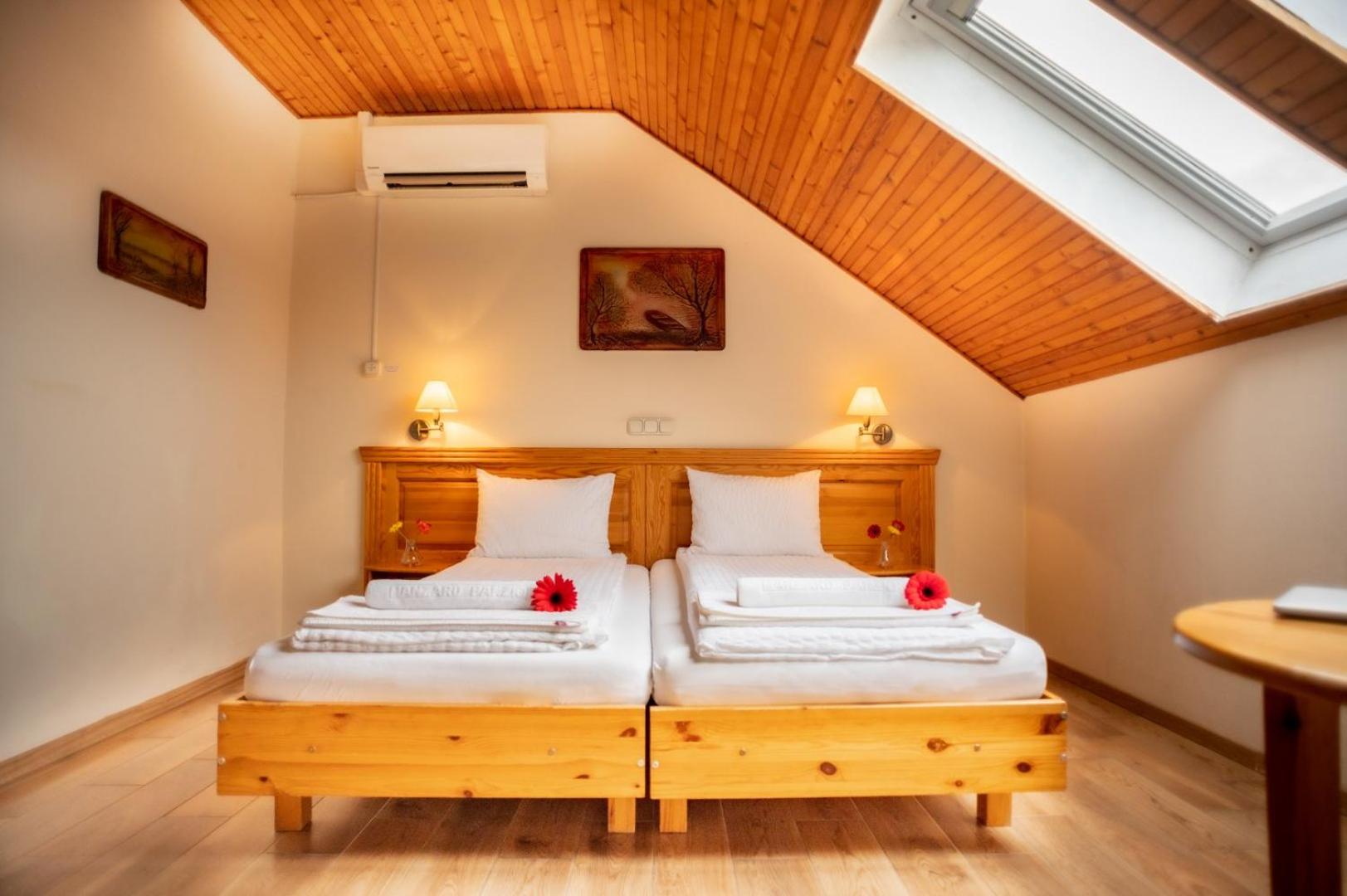Double or Twin Room - Photo 21