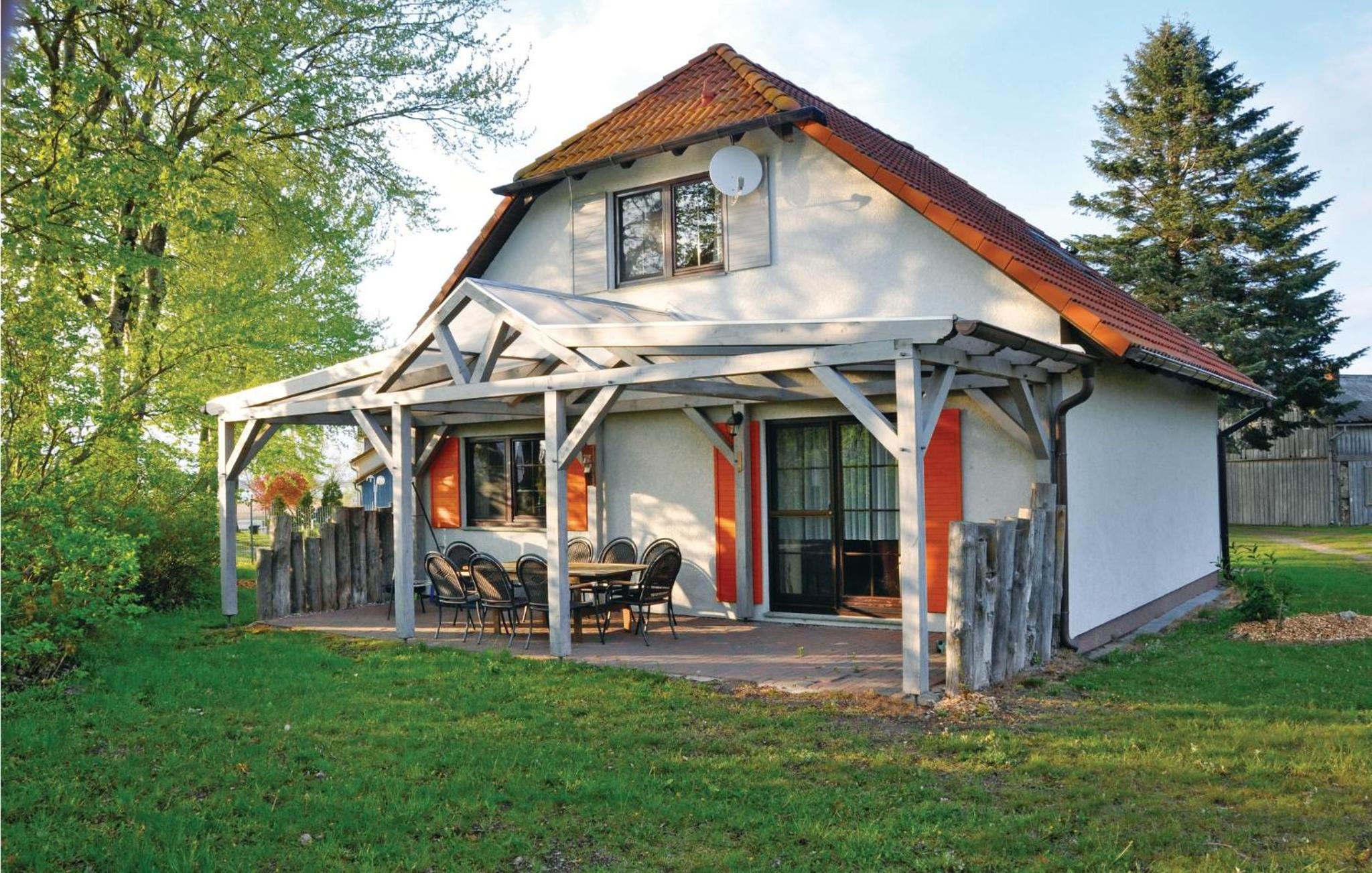 Four-Bedroom Vacation Home photo 3