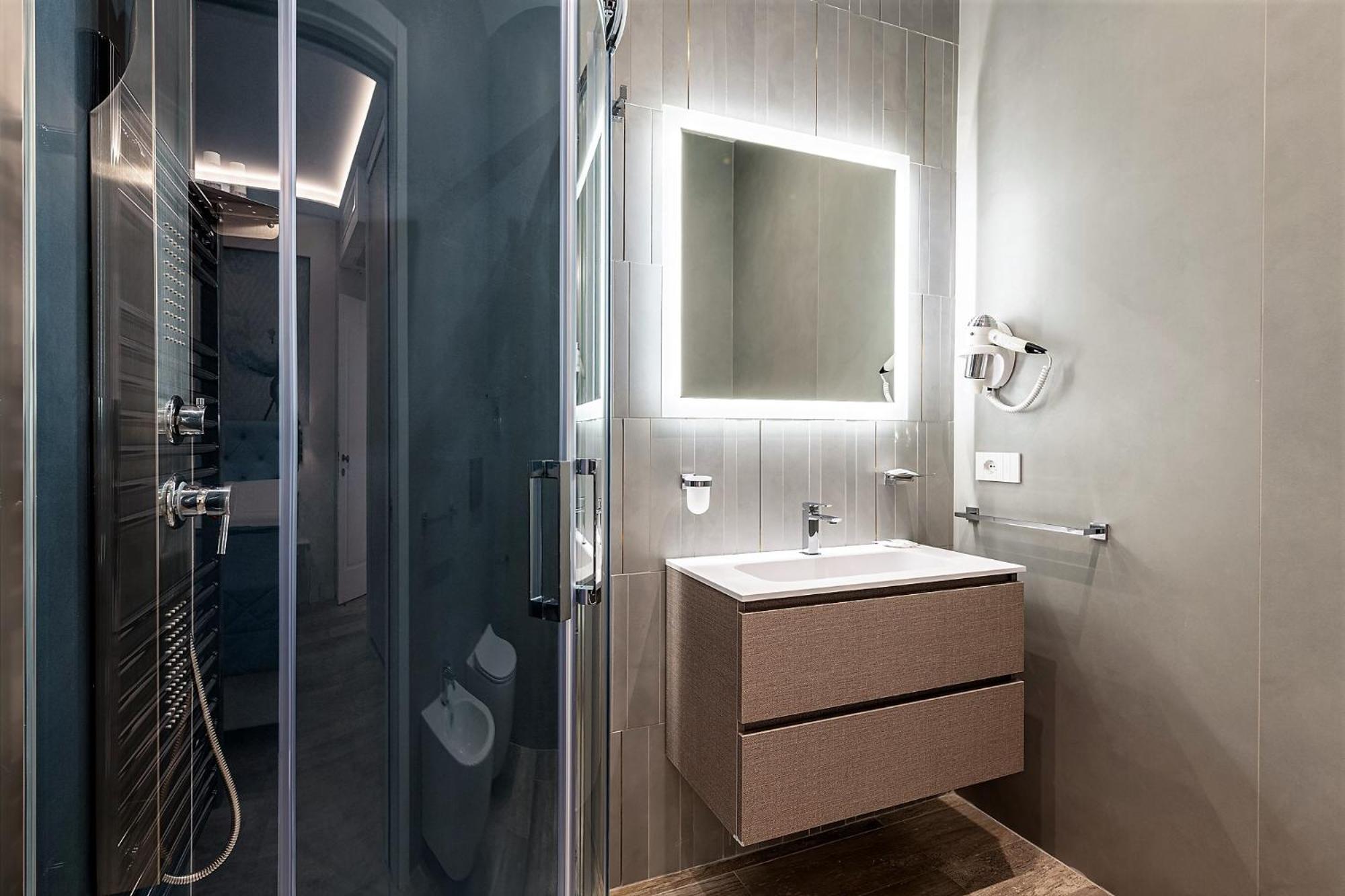 Double Room with Garden View - Photo 9