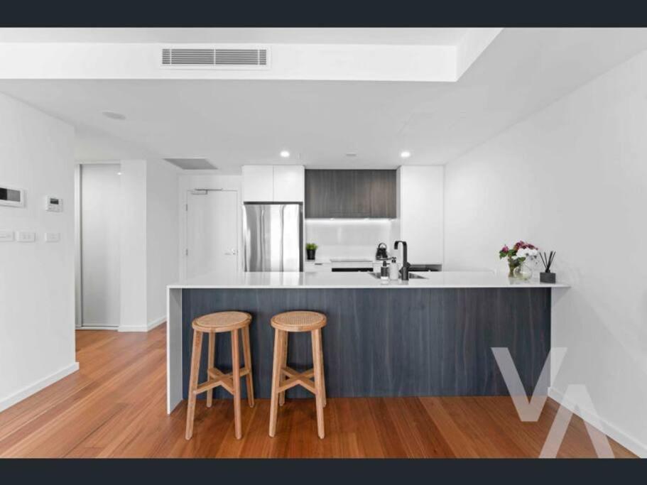 Three-Bedroom Apartment photo 2
