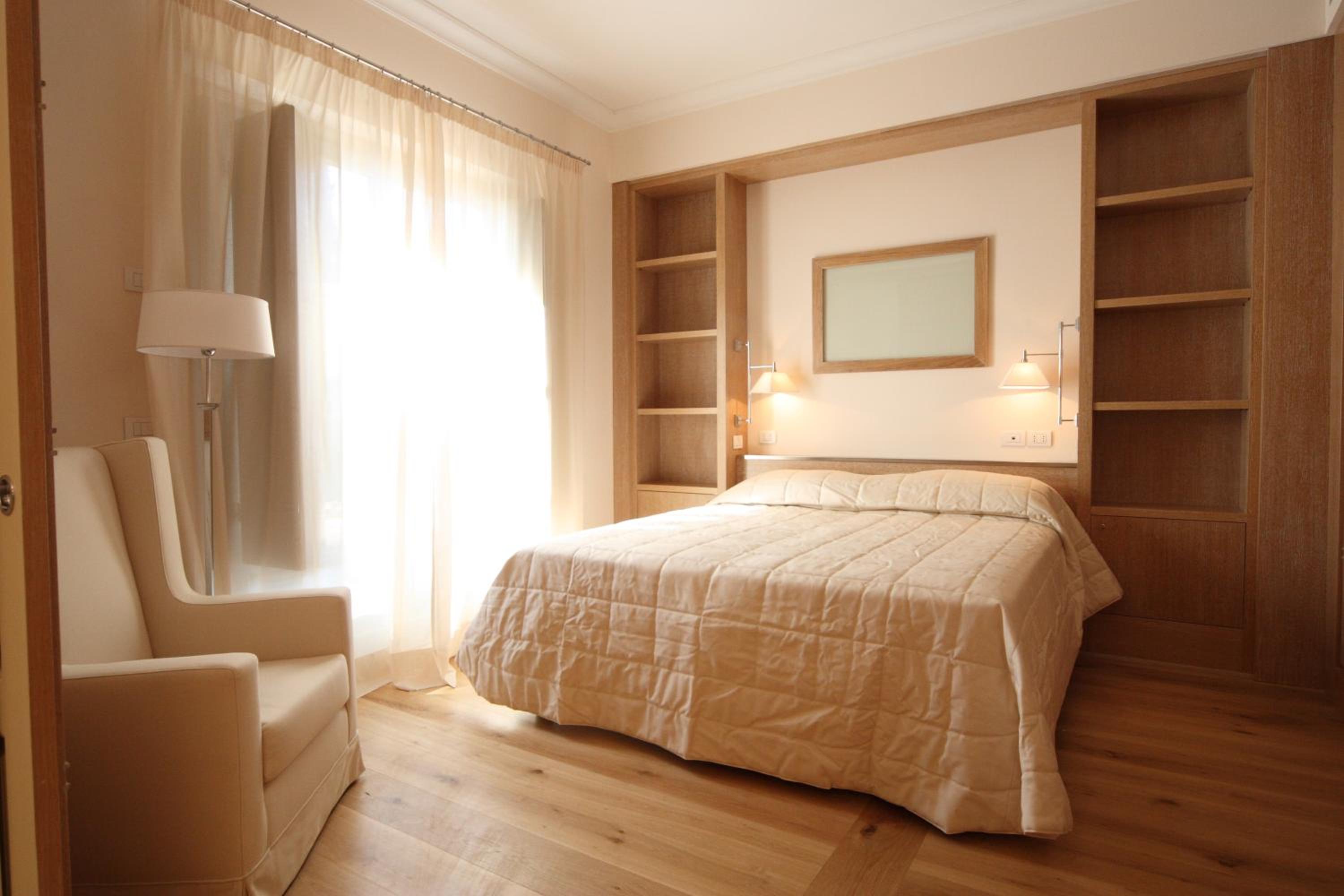 One-Bedroom Apartment - Photo 23