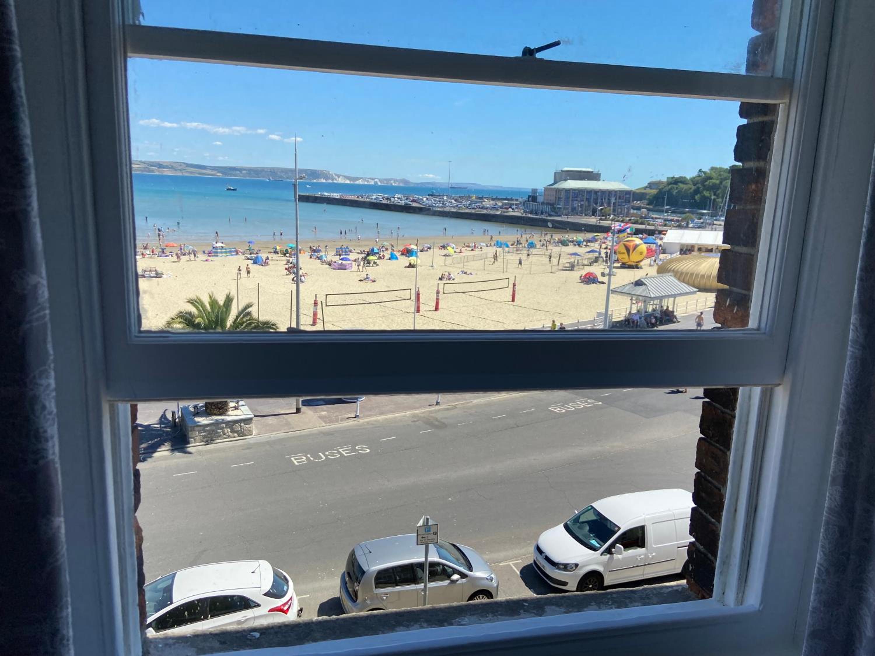 Double Room with Sea View - Photo 12