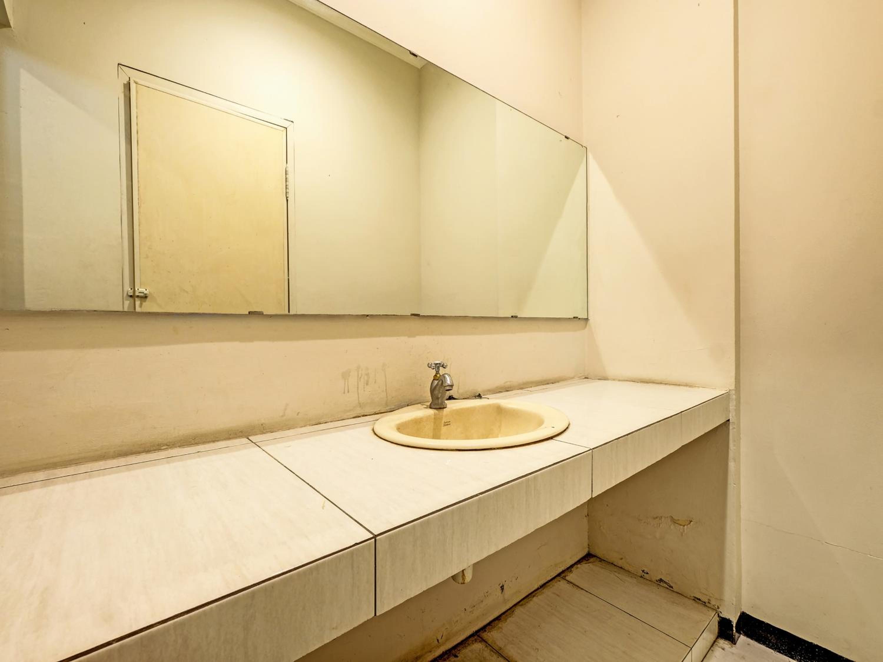 Superior Suite - Photo 5