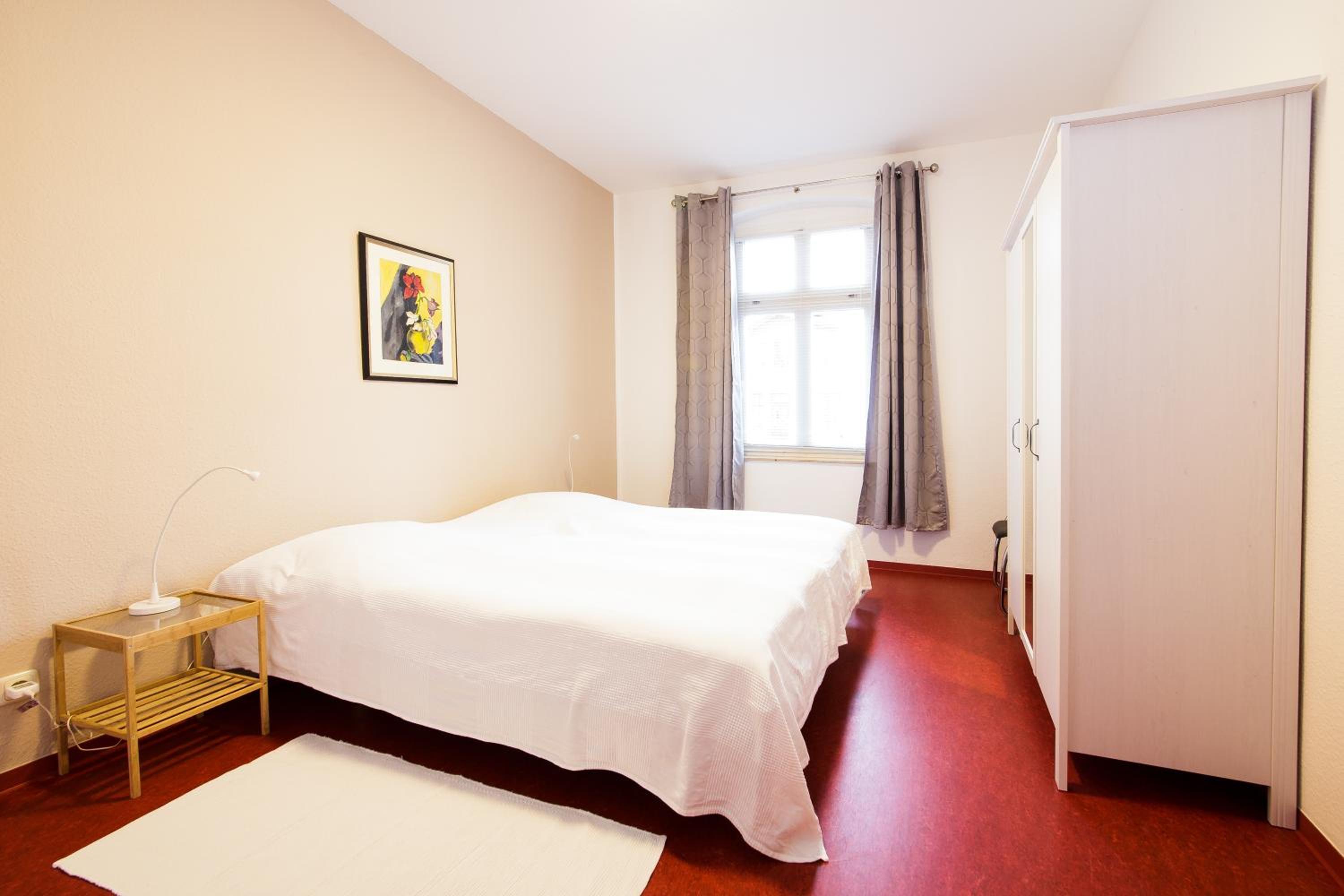 Comfort One-Bedroom Apartment - Ground Floor photo 2