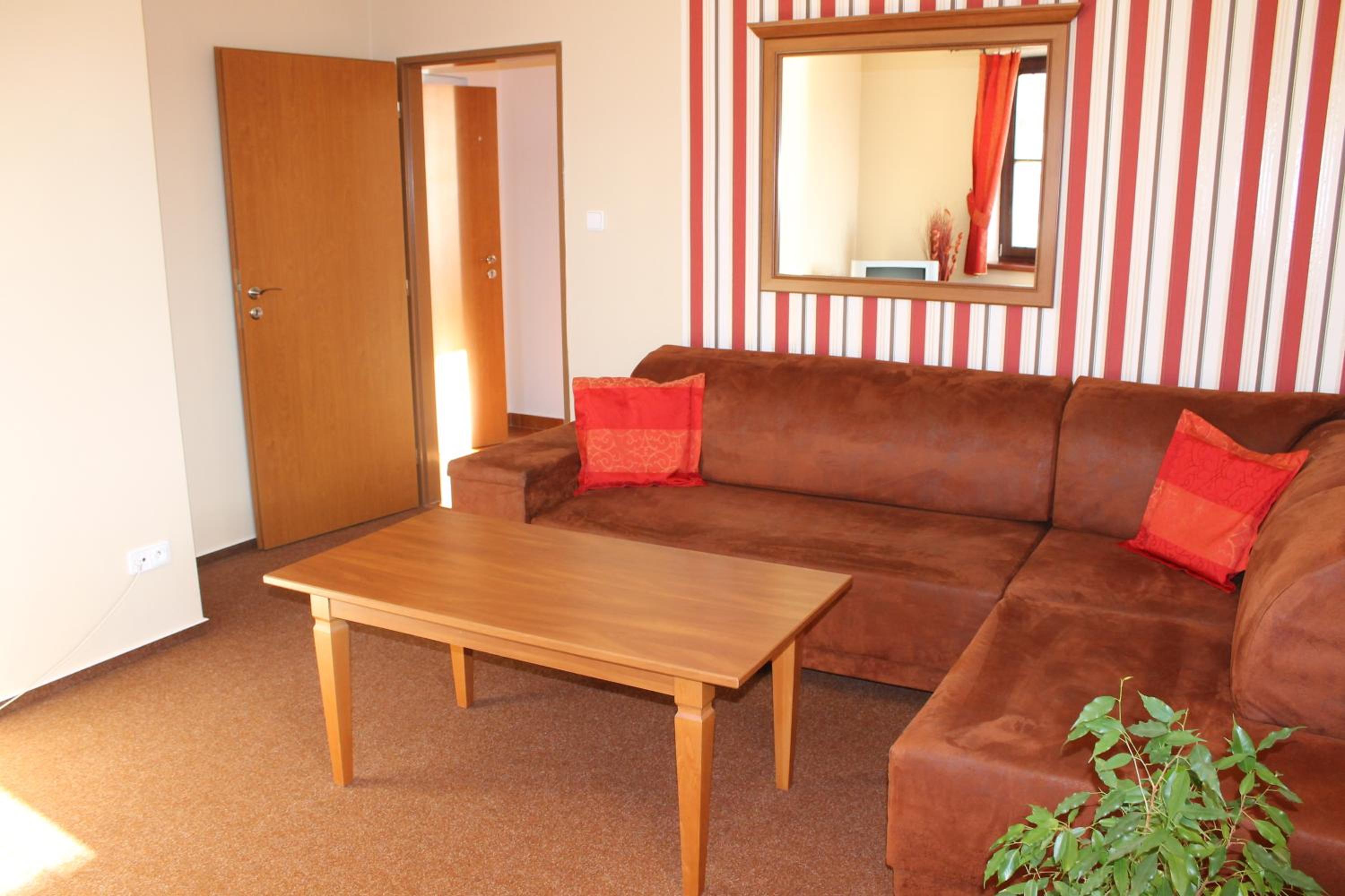 Deluxe Suite photo 2