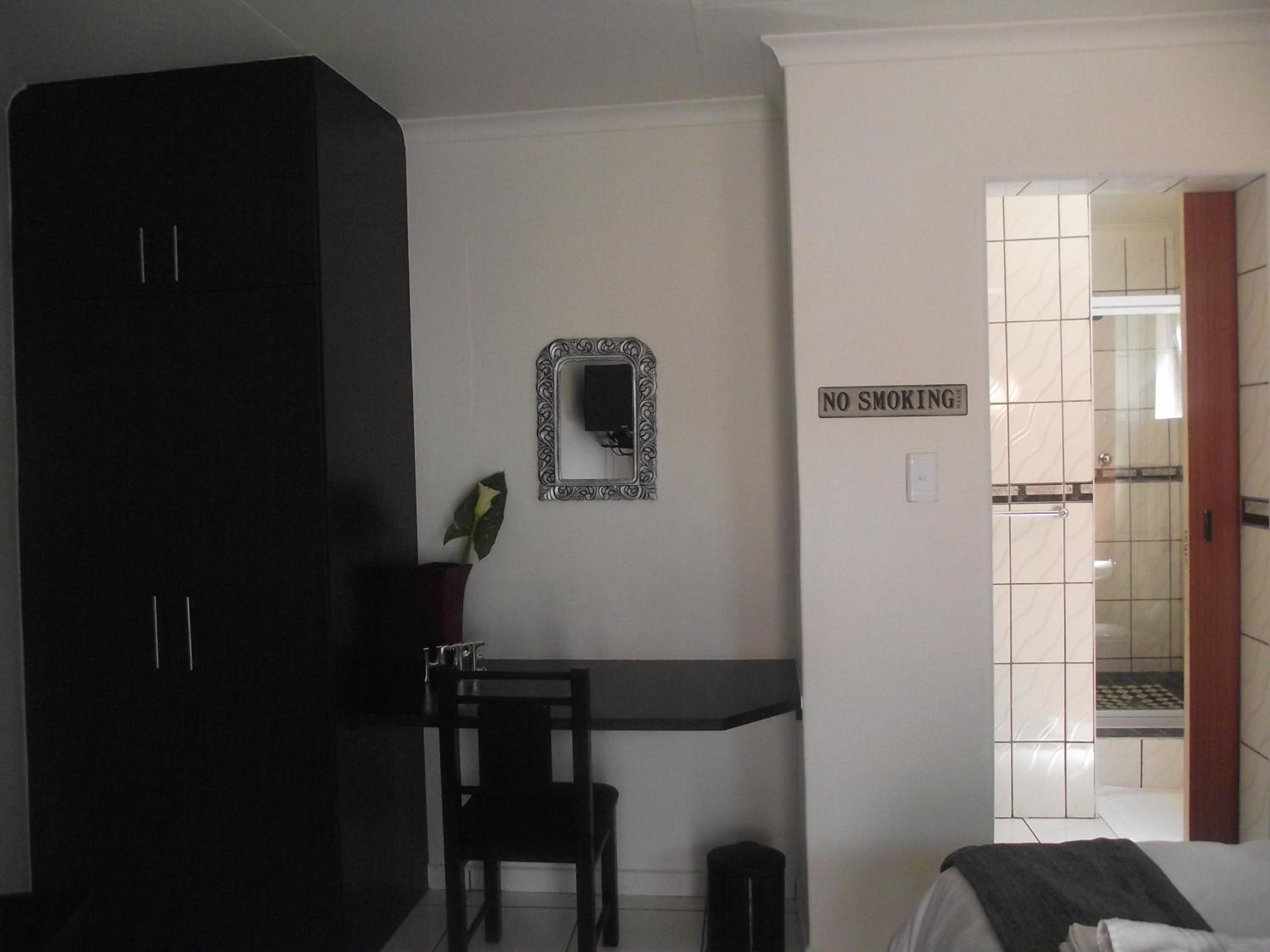 Double or Twin Room photo 1
