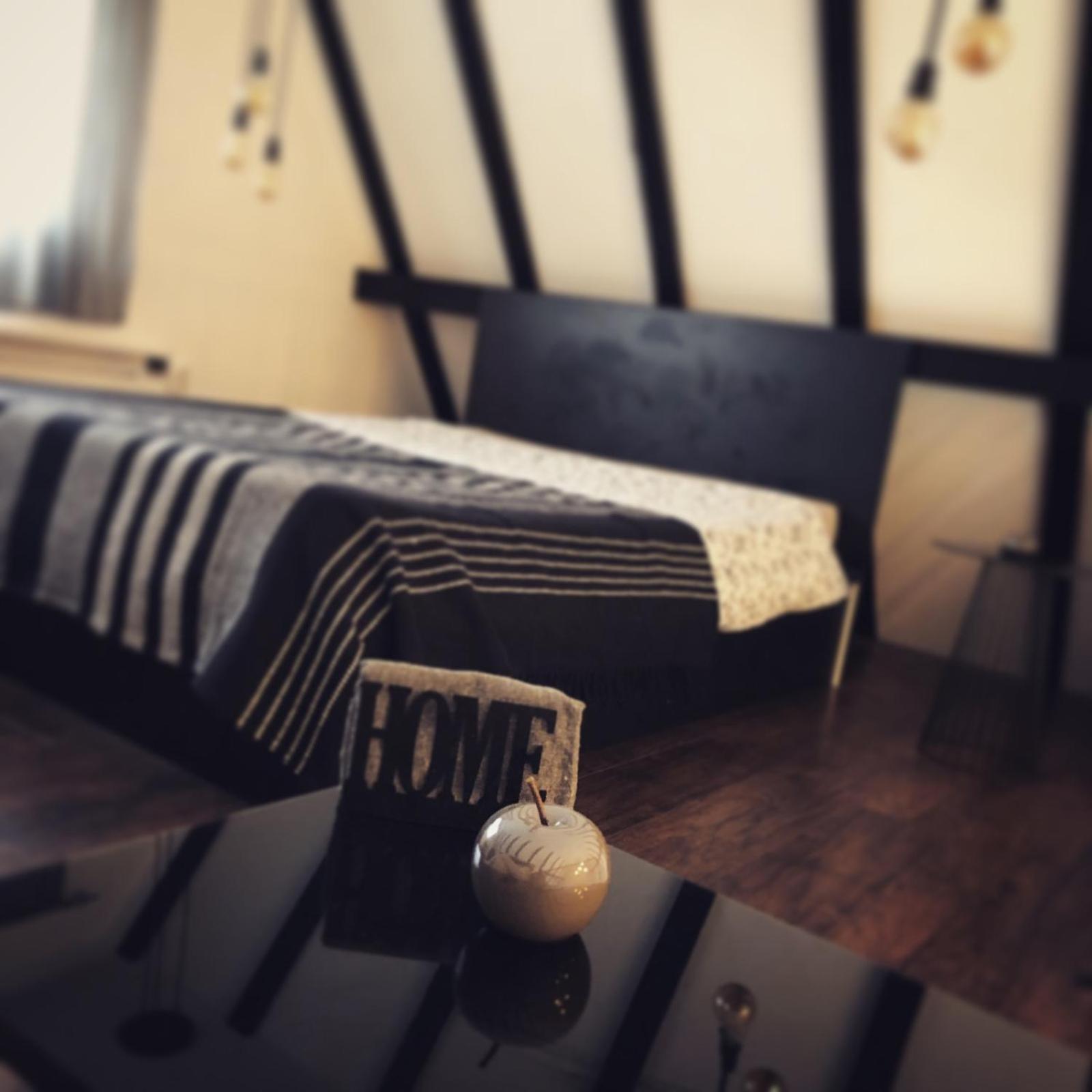 One-Bedroom House photo 2