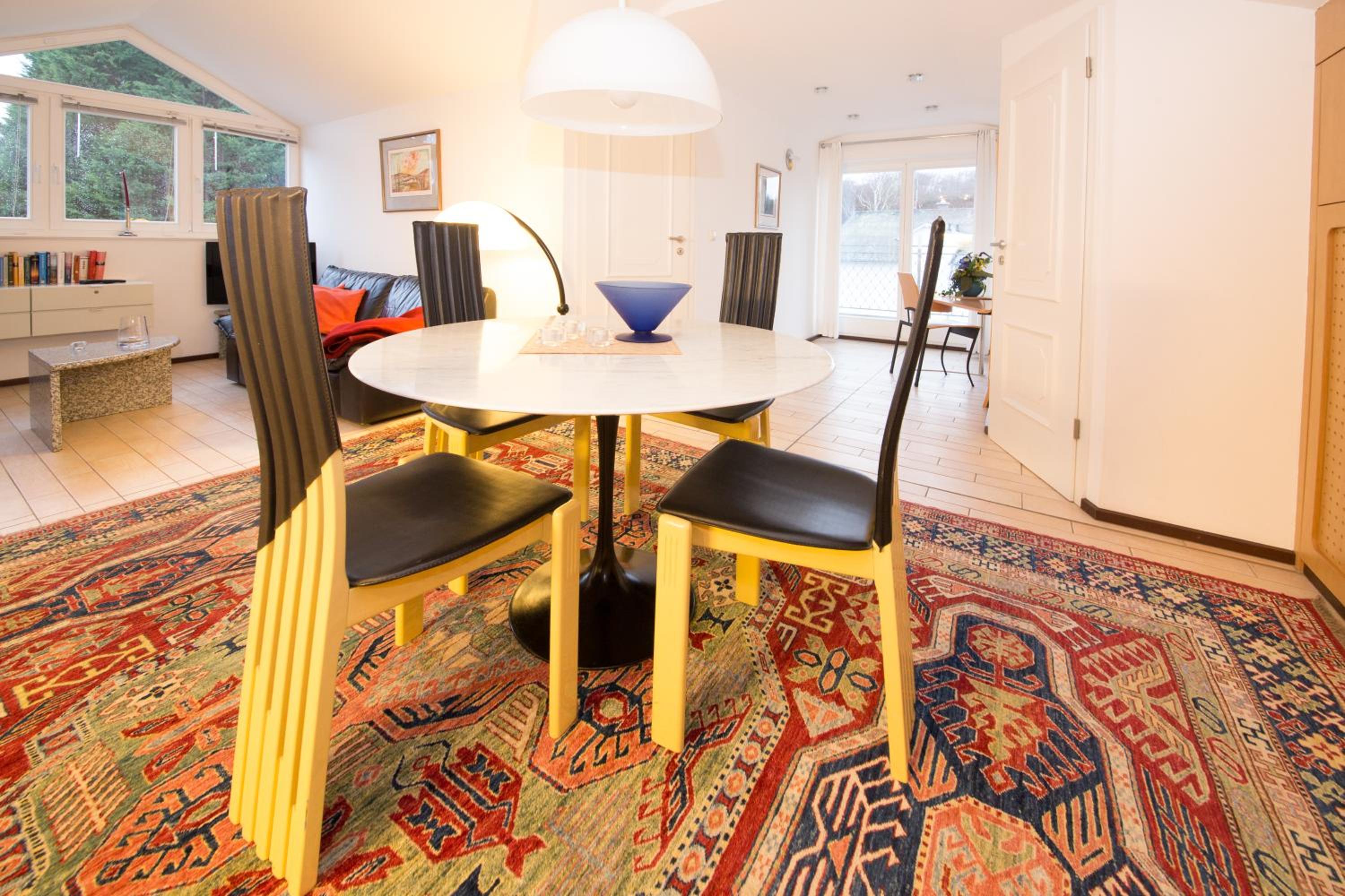 Two-Bedroom Apartment with Balcony photo 2