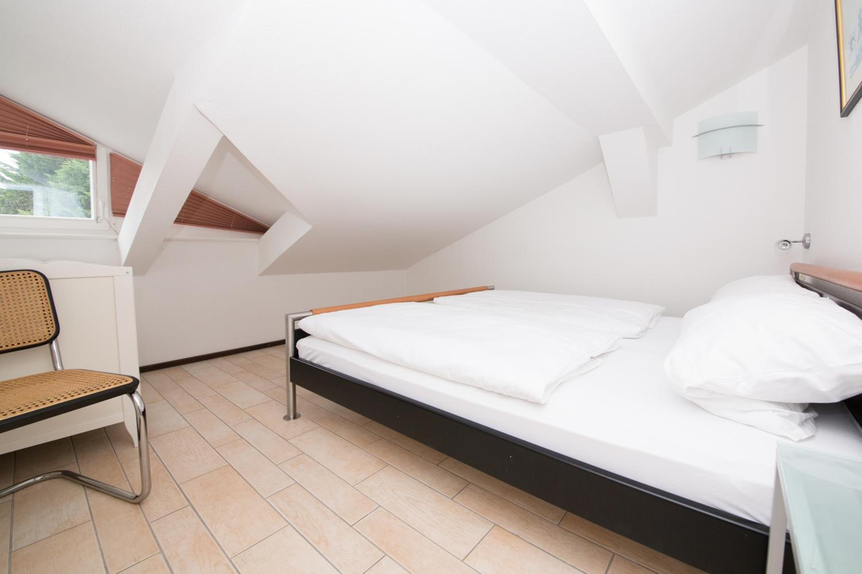 Two-Bedroom Apartment with Balcony photo 3