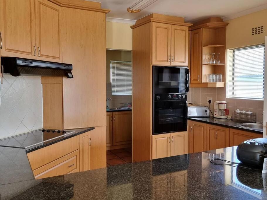 Four-Bedroom House photo 2
