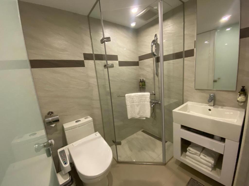 Superior Twin Room (No Window) - Photo 3