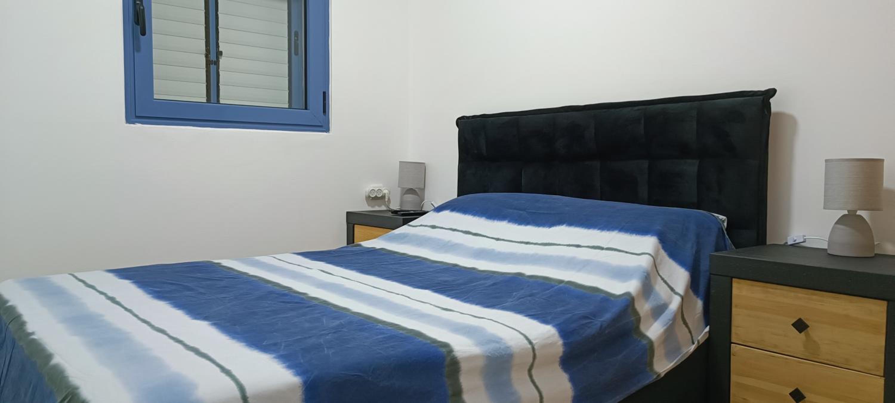One-Bedroom Apartment - Photo 9