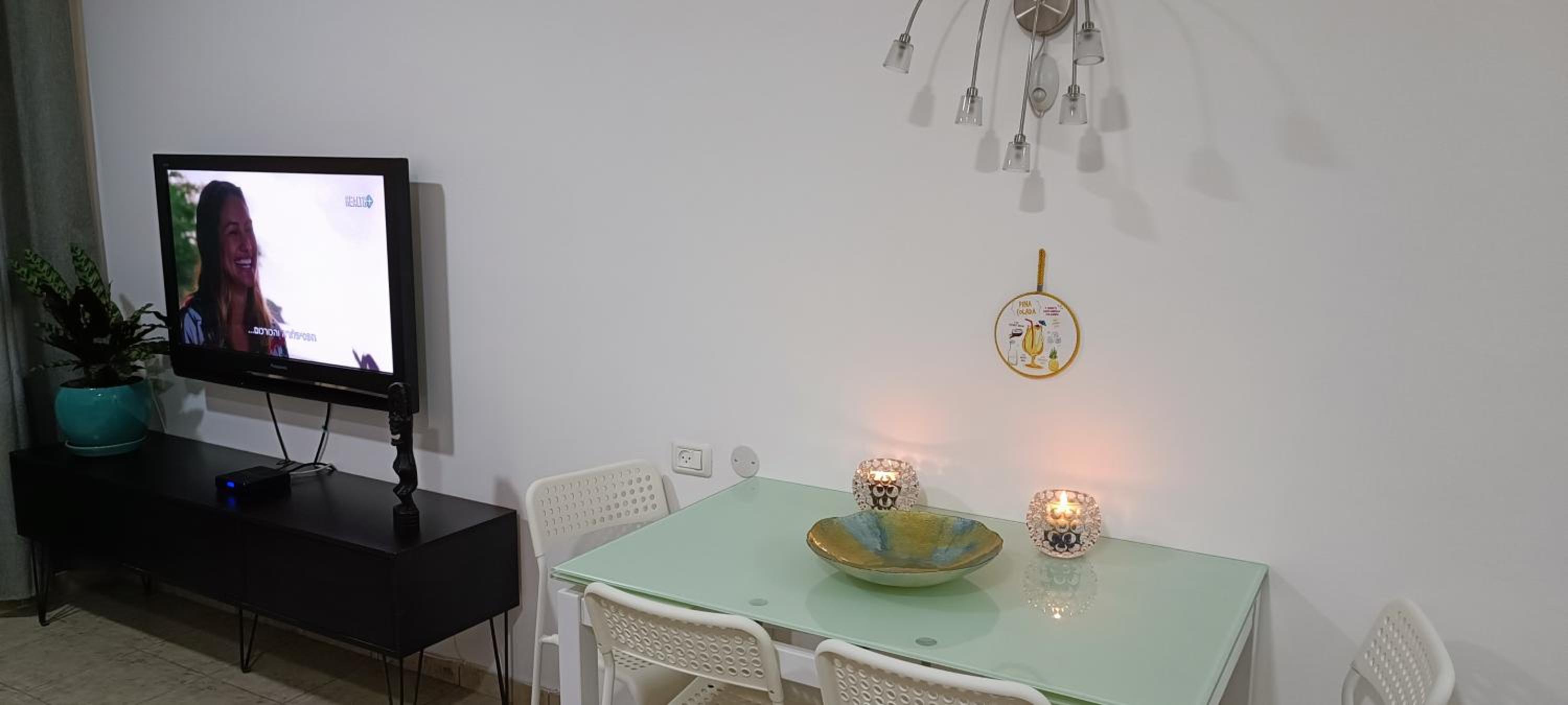 One-Bedroom Apartment - Photo 2