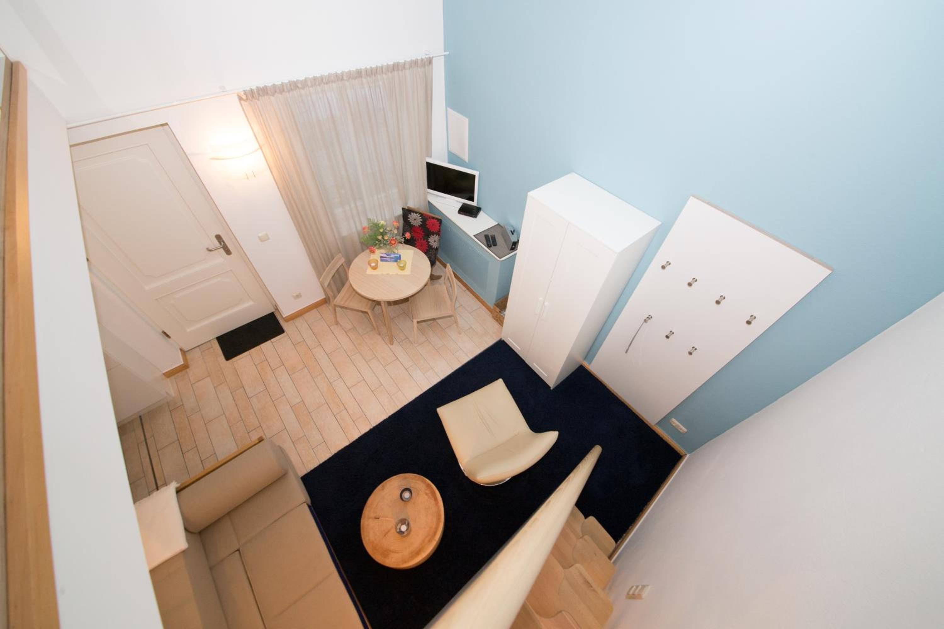 Standard Duplex Apartment photo 3