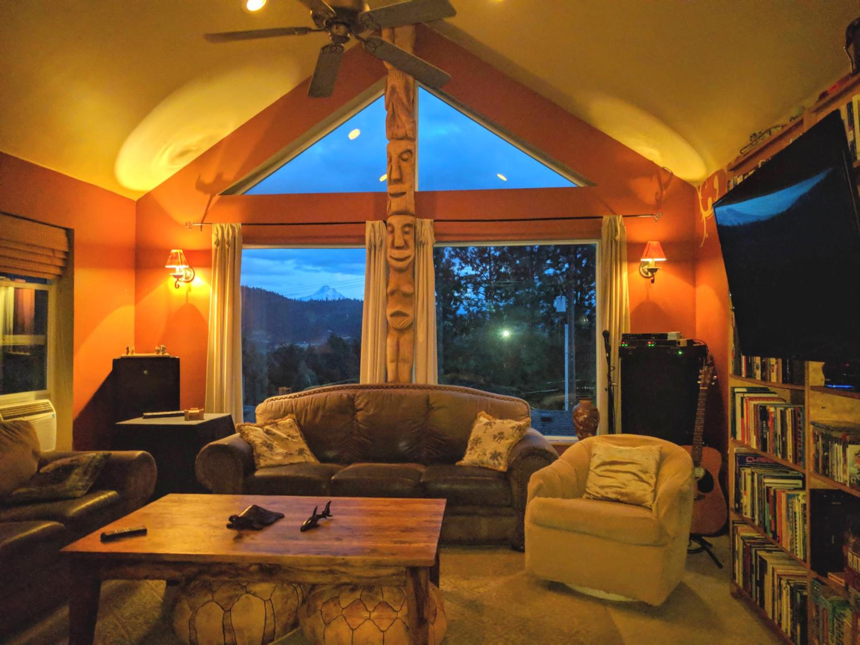 Three-Bedroom House photo 1