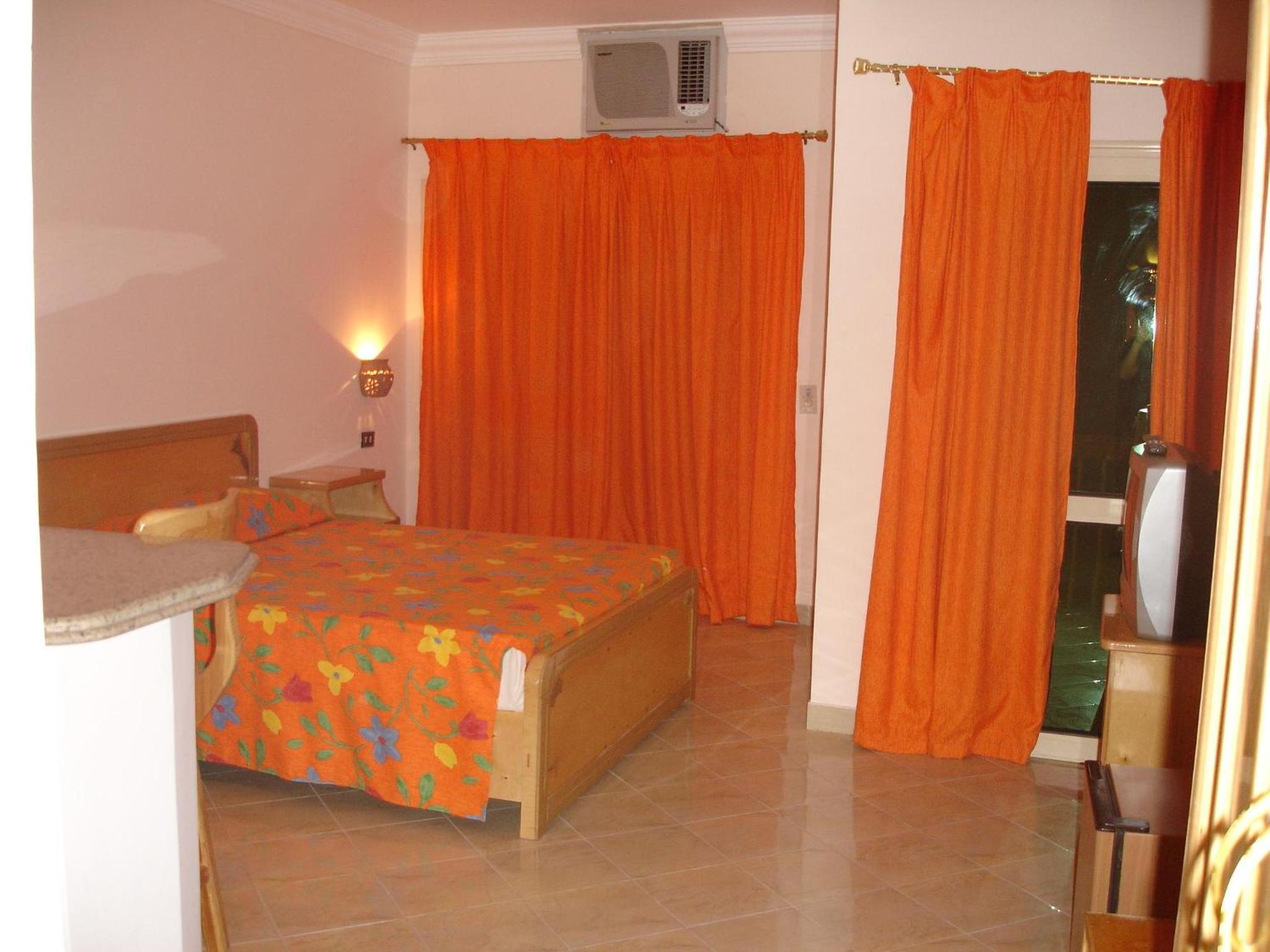 Standard Double Room - Photo 5