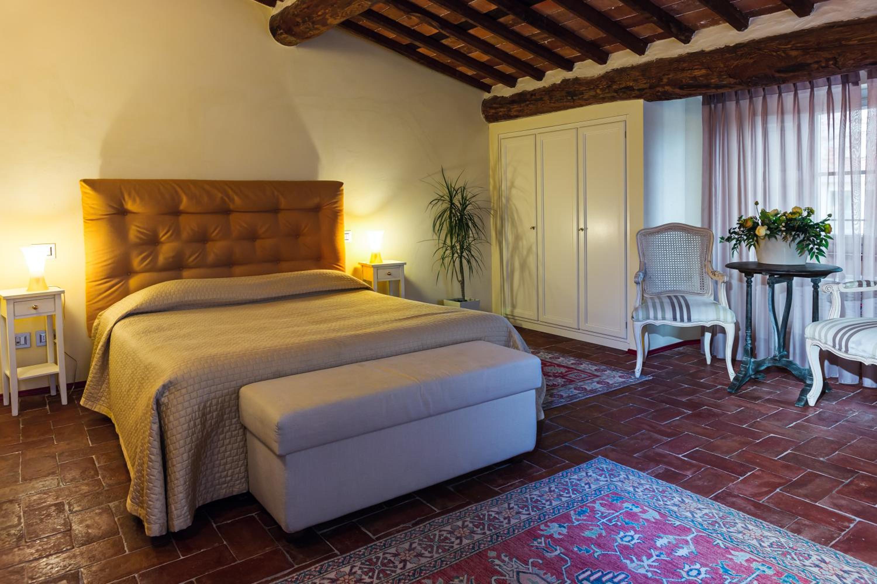 Suite (2 Adults) - Photo 10