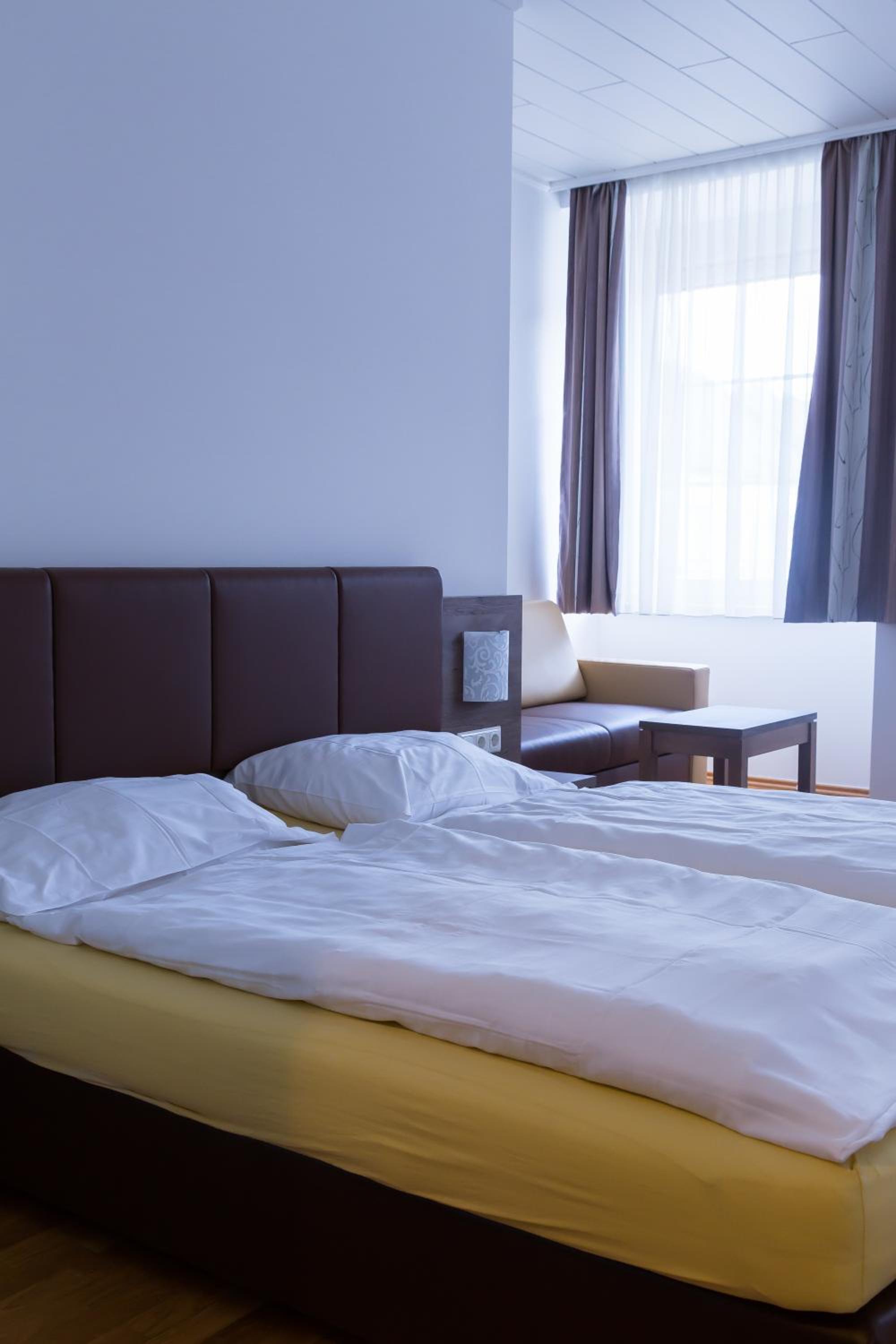 Double Room - Photo 13