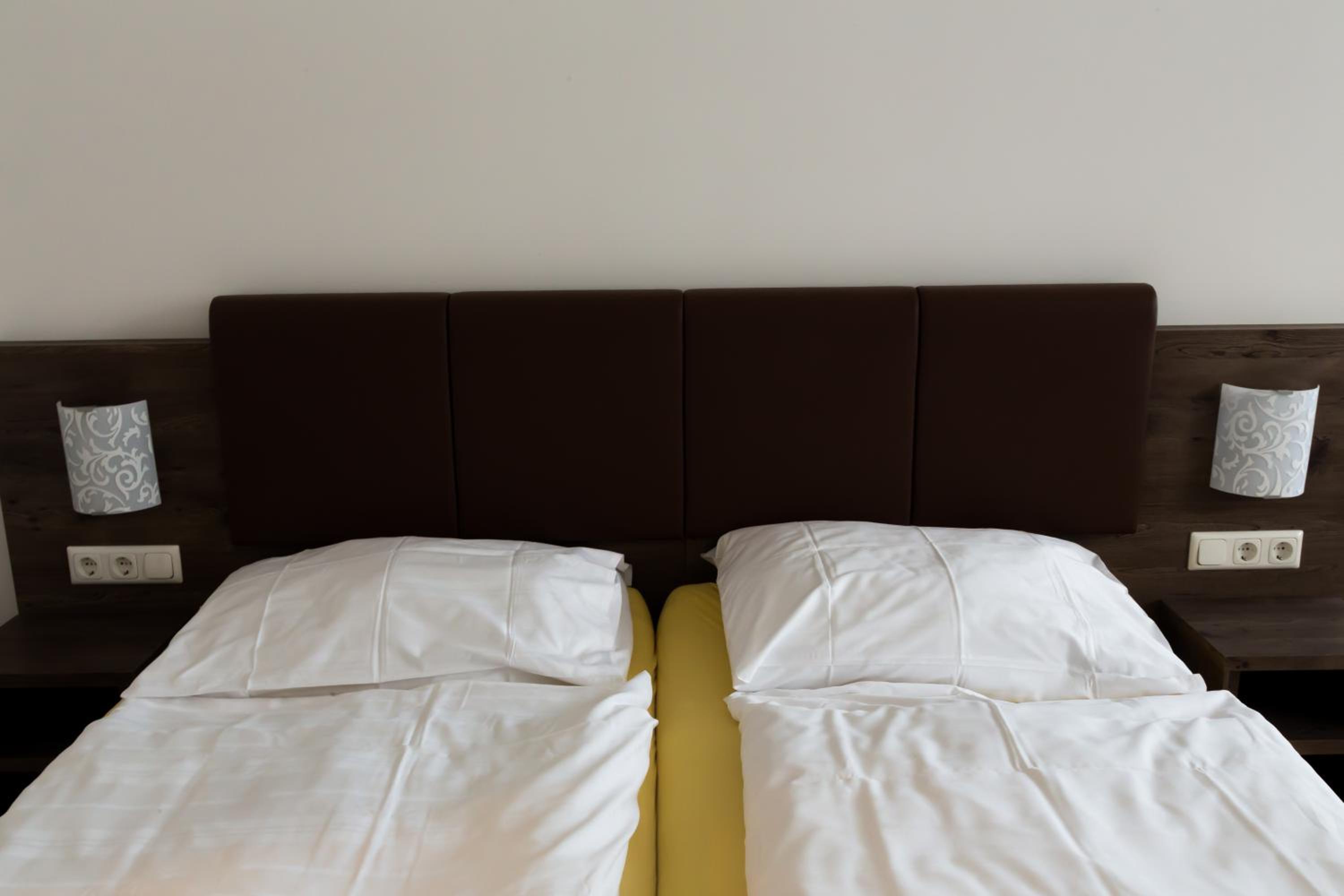 Double Room - Photo 3