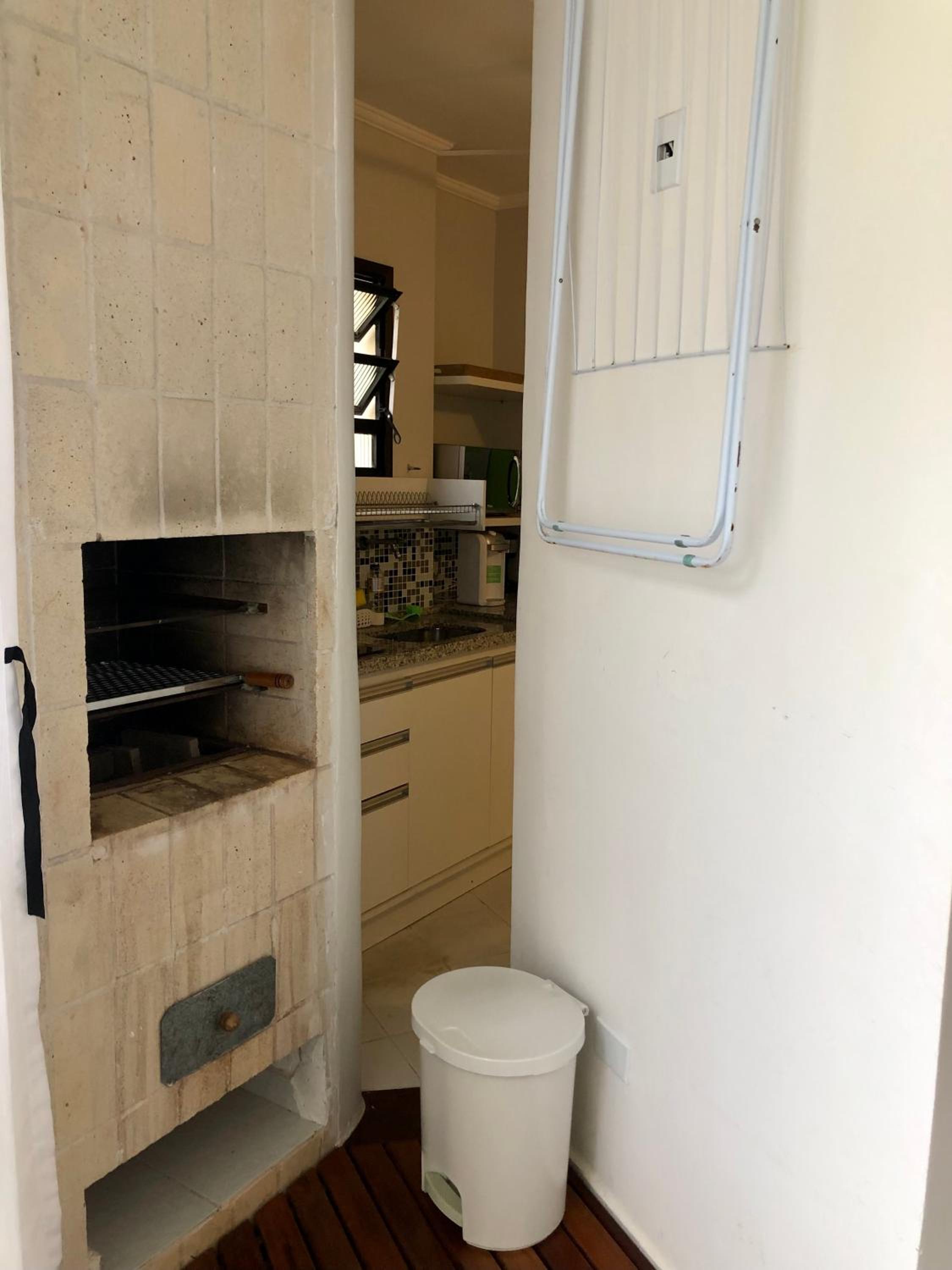 Two-Bedroom Apartment - Photo 31