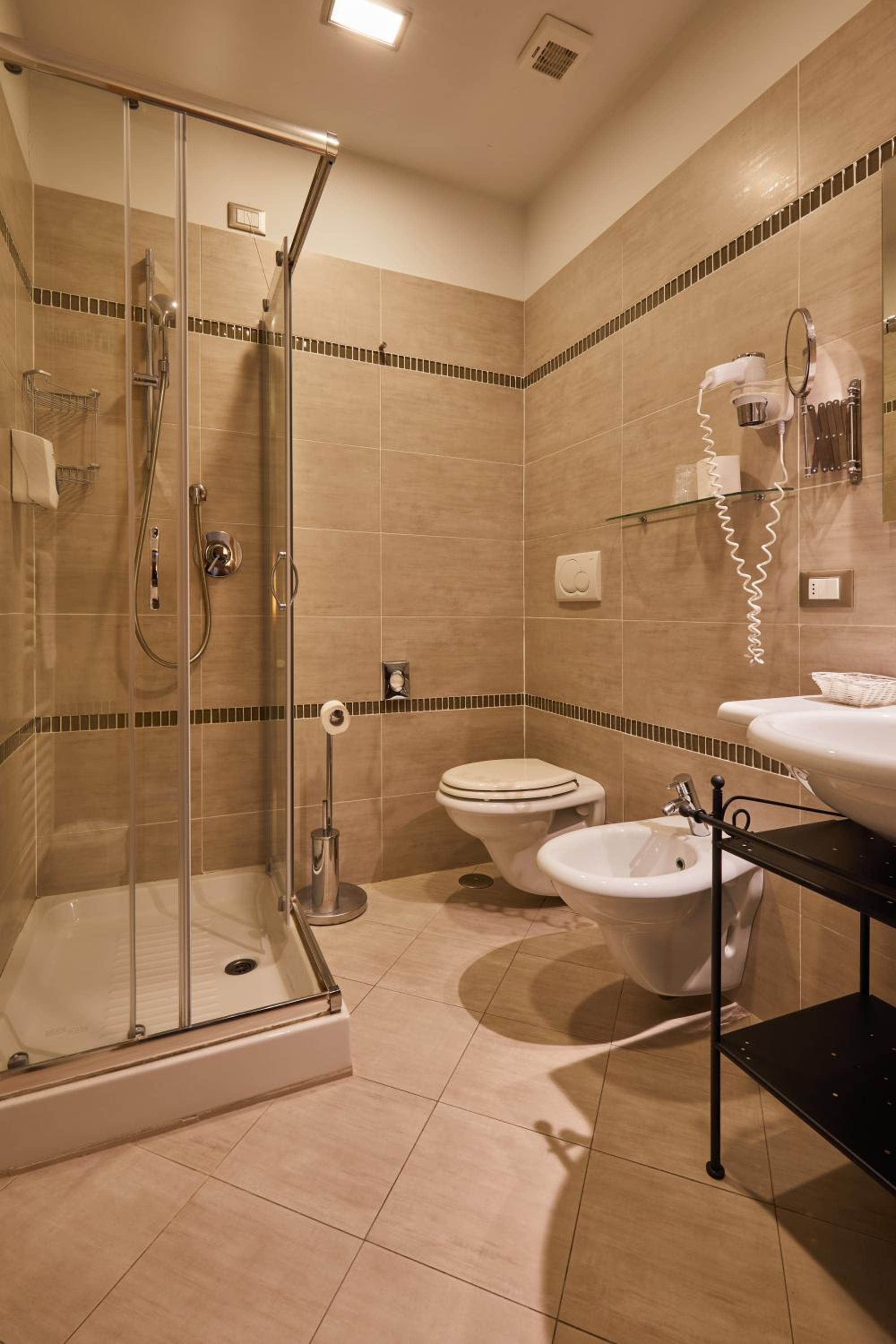 Single Room photo 2