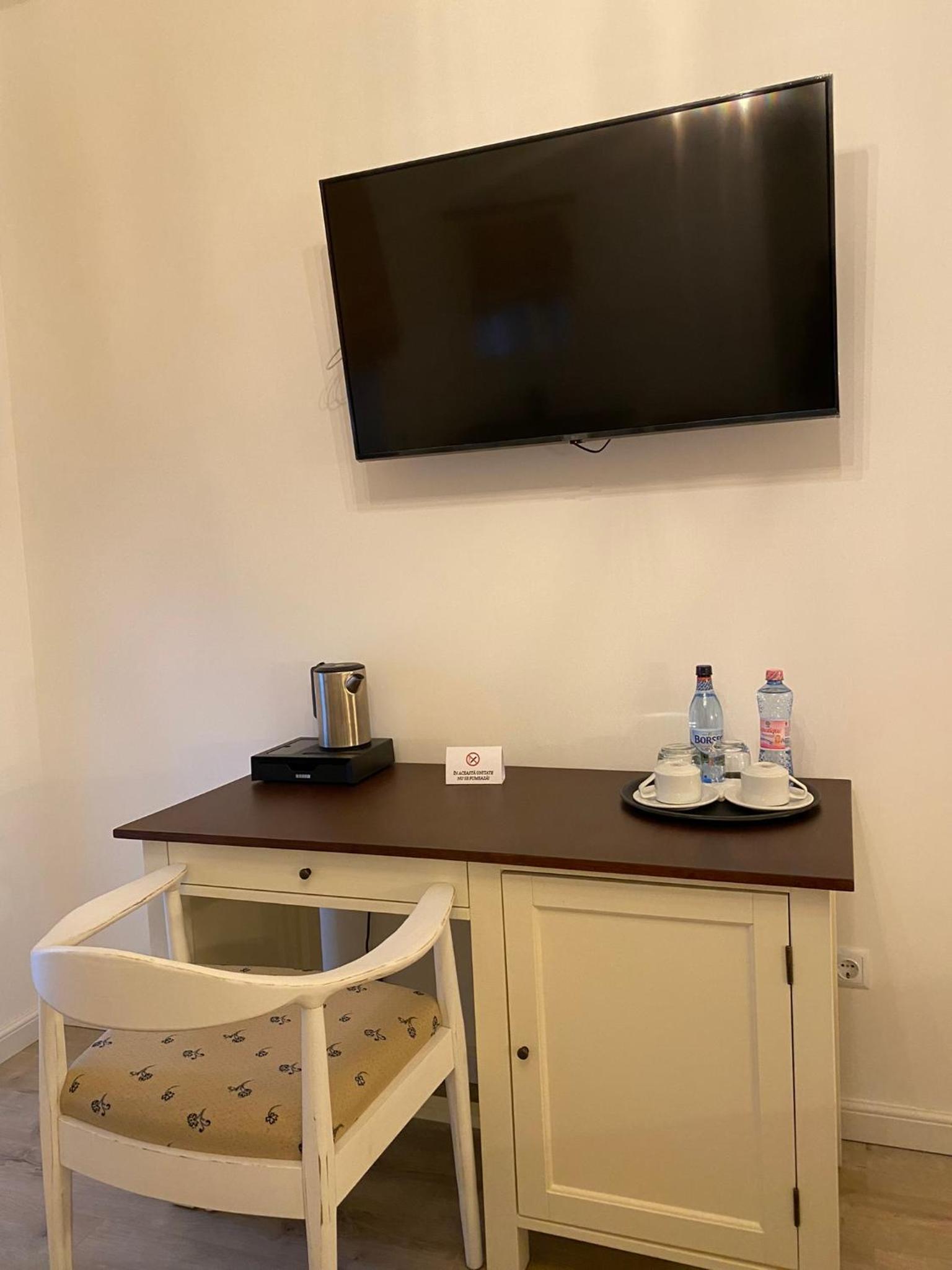 Superior King Room photo 2