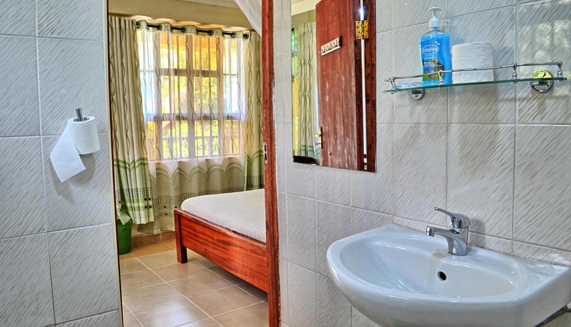 Superior Double or Twin Room - Photo 2